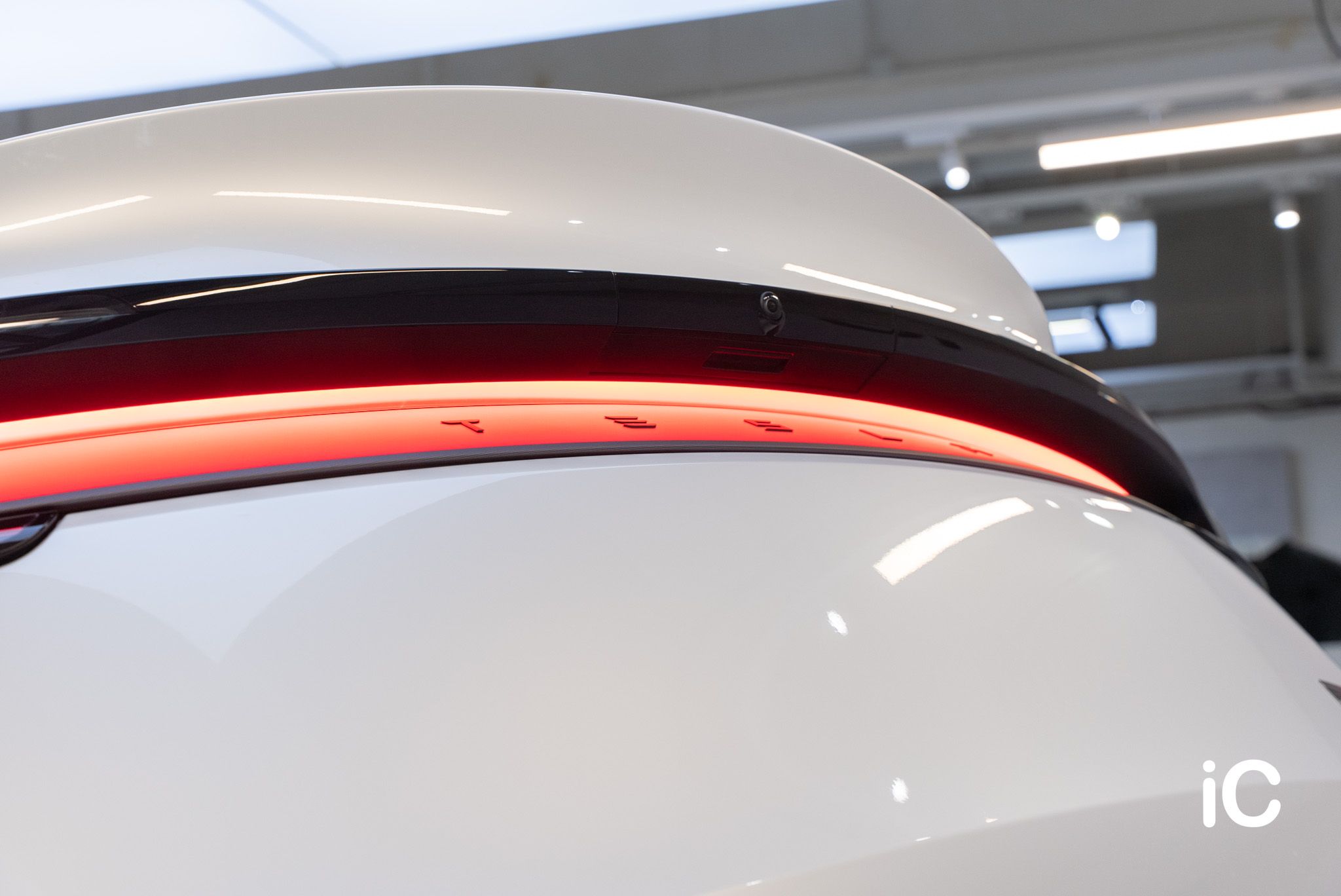 Tesla Model Y 轉色 PPF 施工作品
