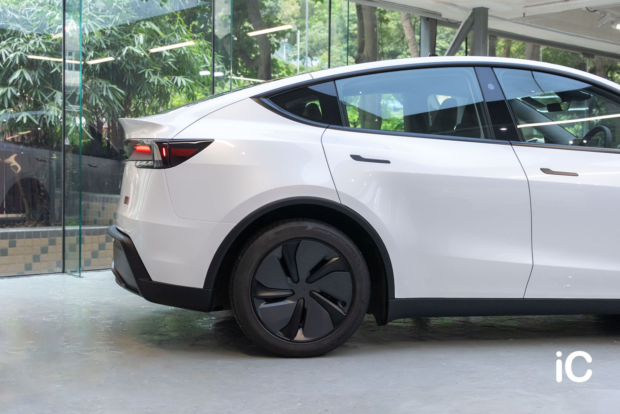 Tesla Model Y 轉色 PPF 施工作品