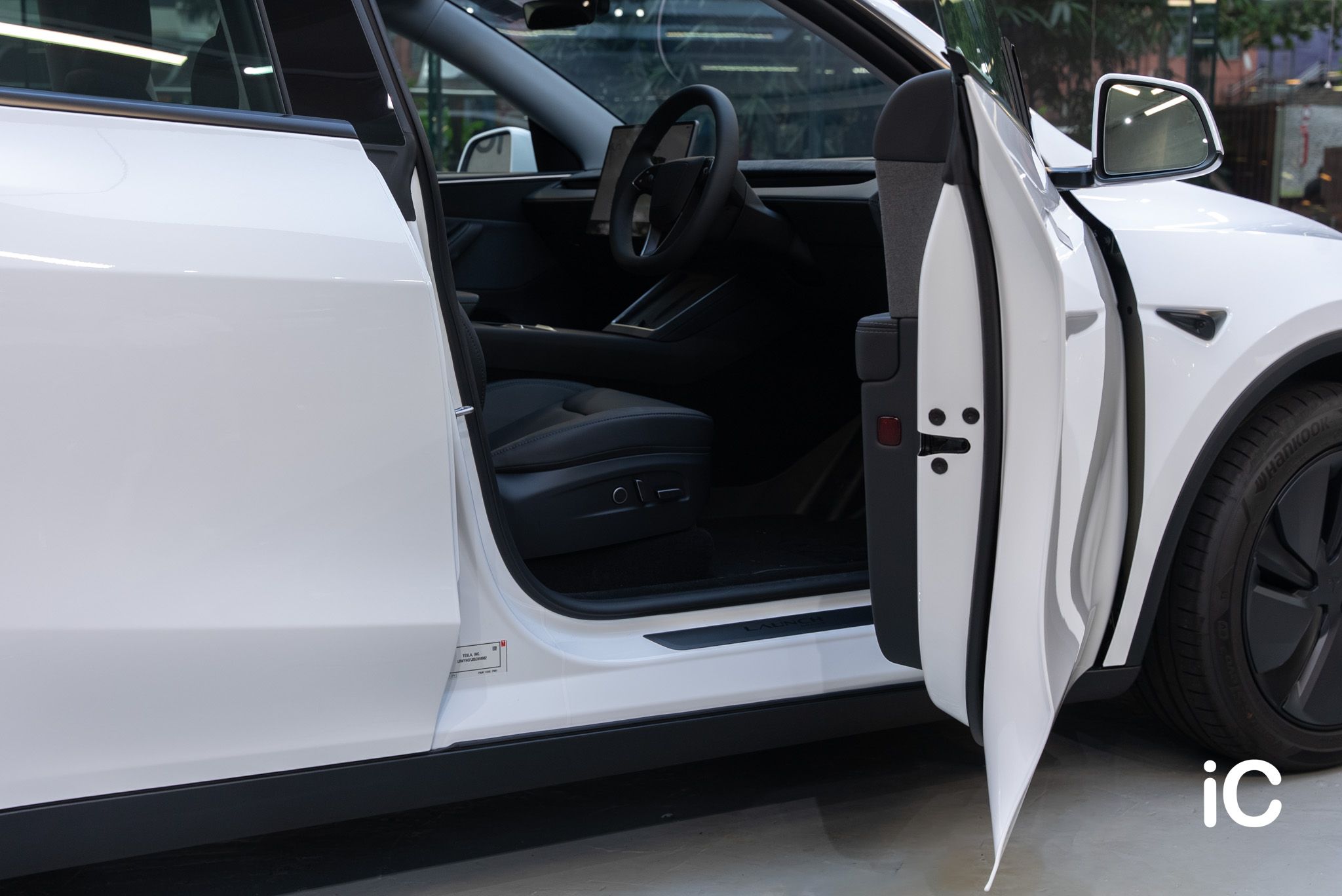Tesla Model Y 轉色 PPF 施工作品