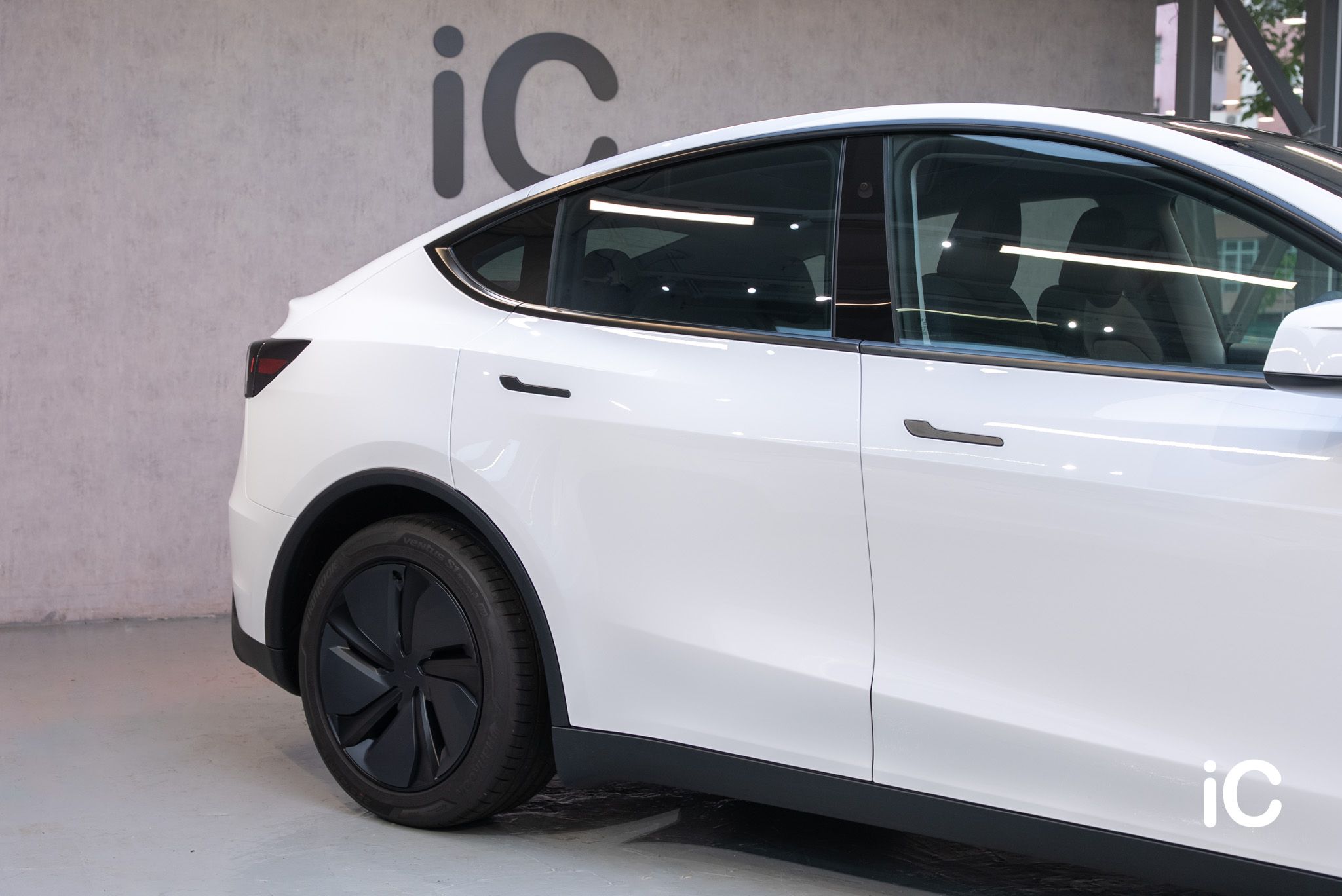 Tesla Model Y 轉色 PPF 施工作品