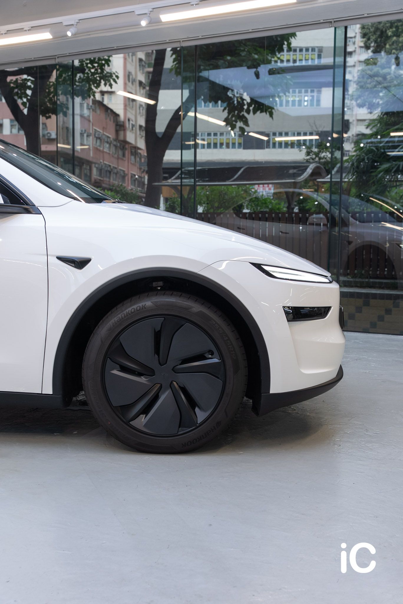 Tesla Model Y 轉色 PPF 施工作品