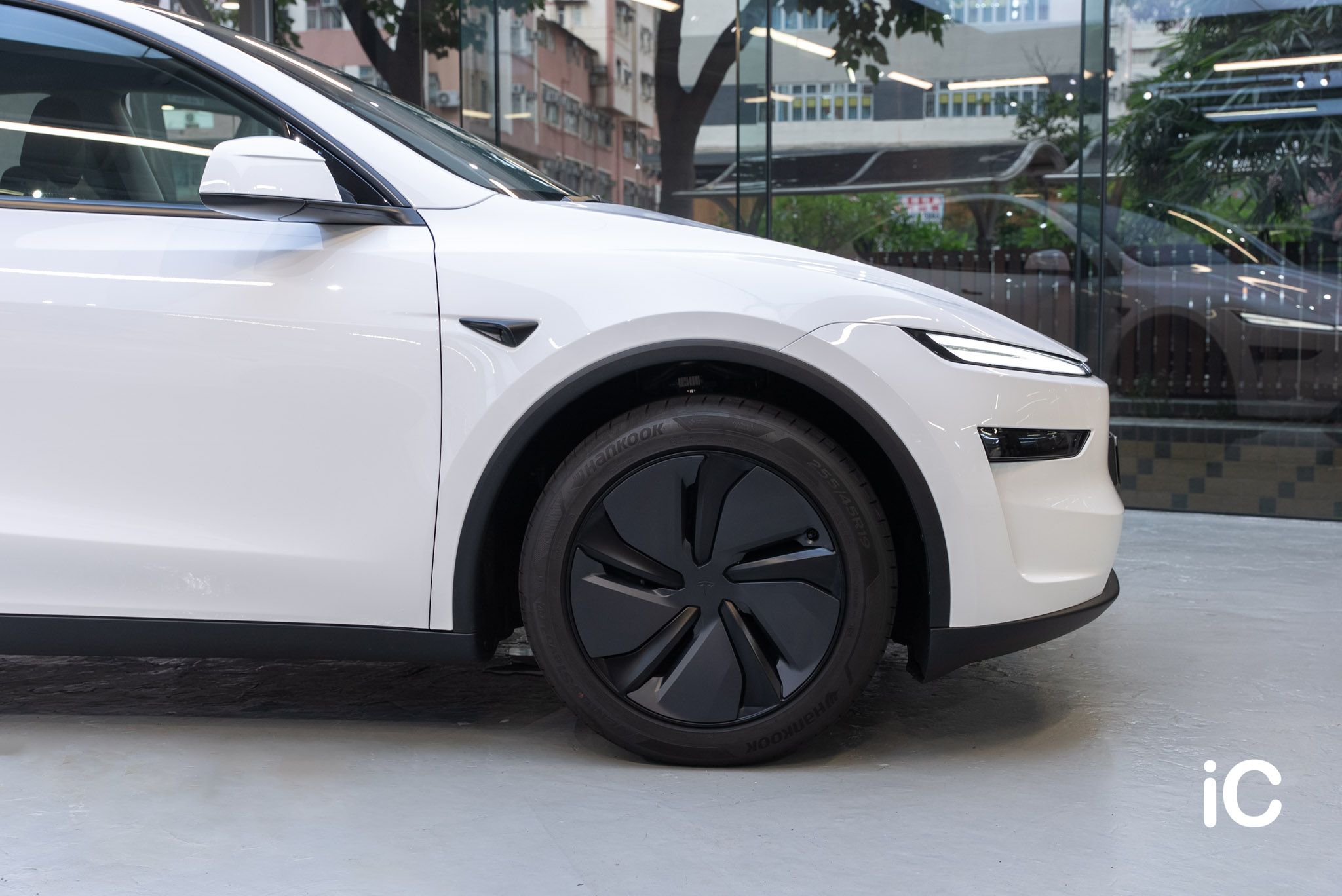 Tesla Model Y 轉色 PPF 施工作品