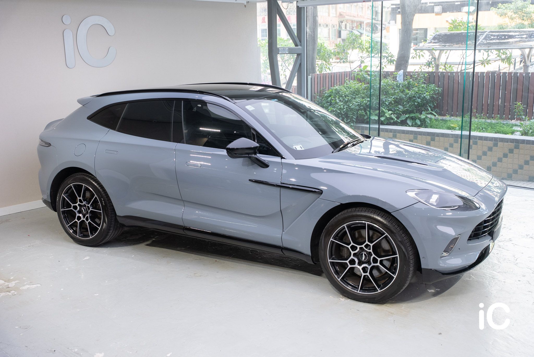 Aston Martin DBX 轉色 PPF 施工作品