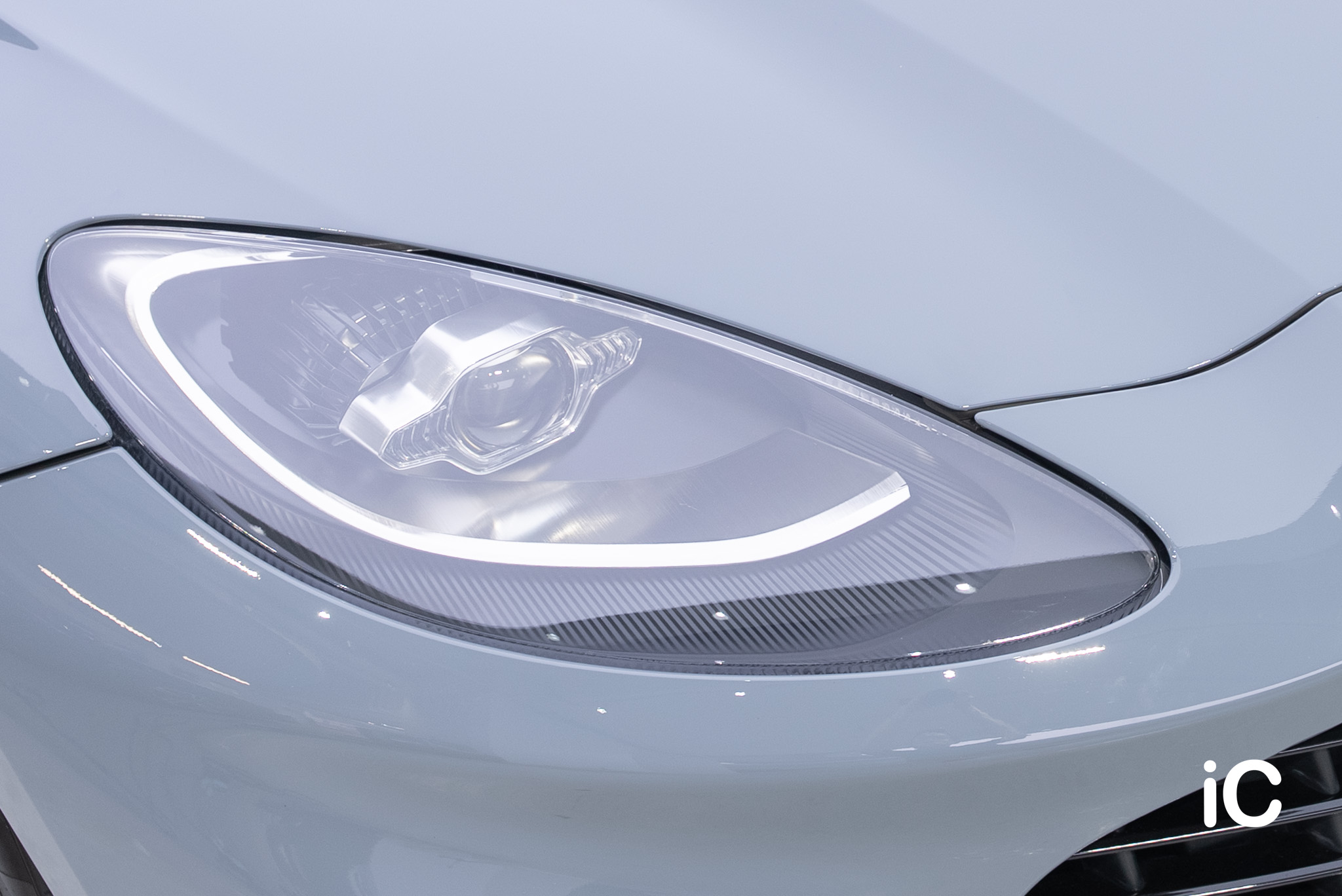Aston Martin DBX 轉色 PPF 施工作品