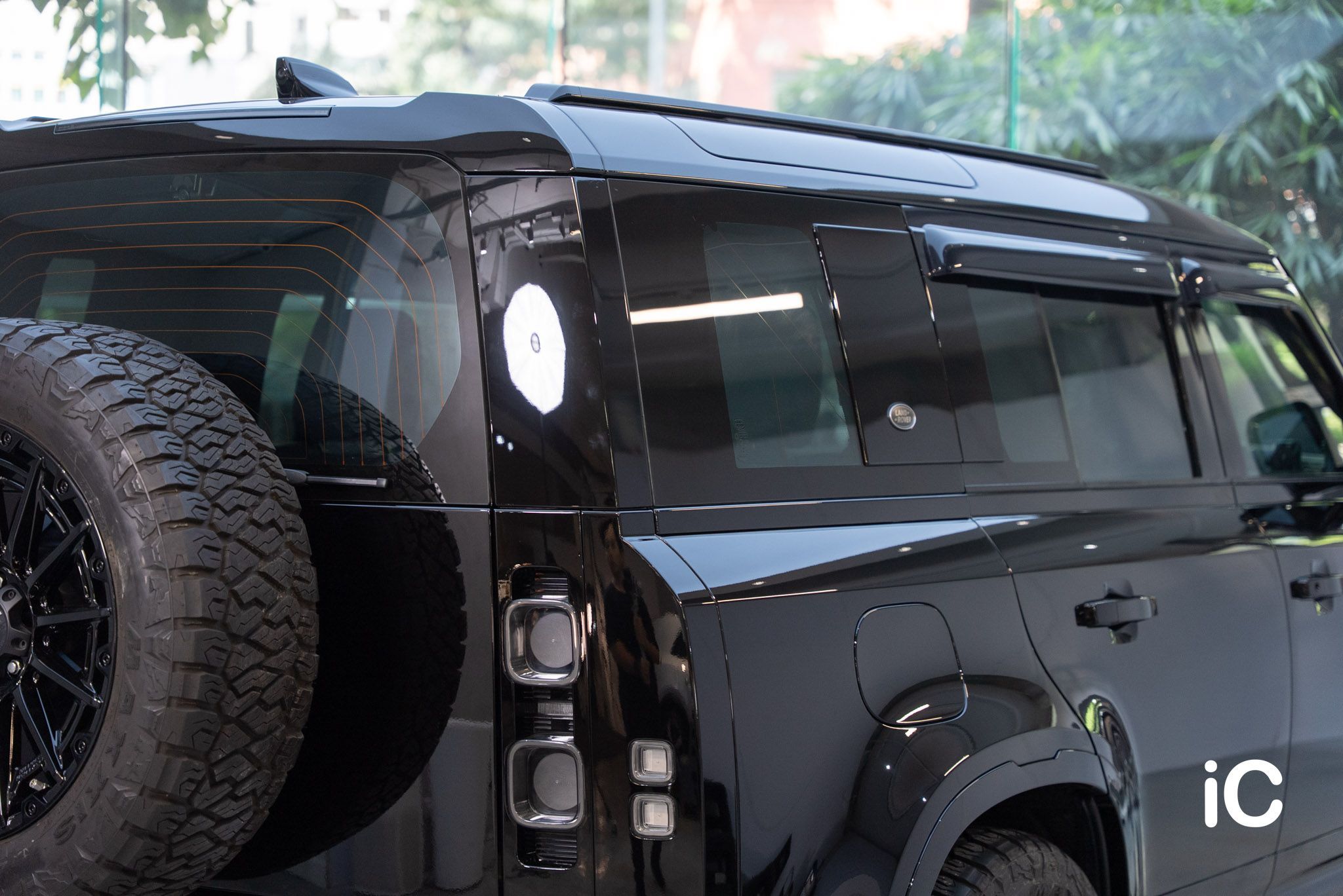 Land Rover Defender 轉色 PPF 施工作品
