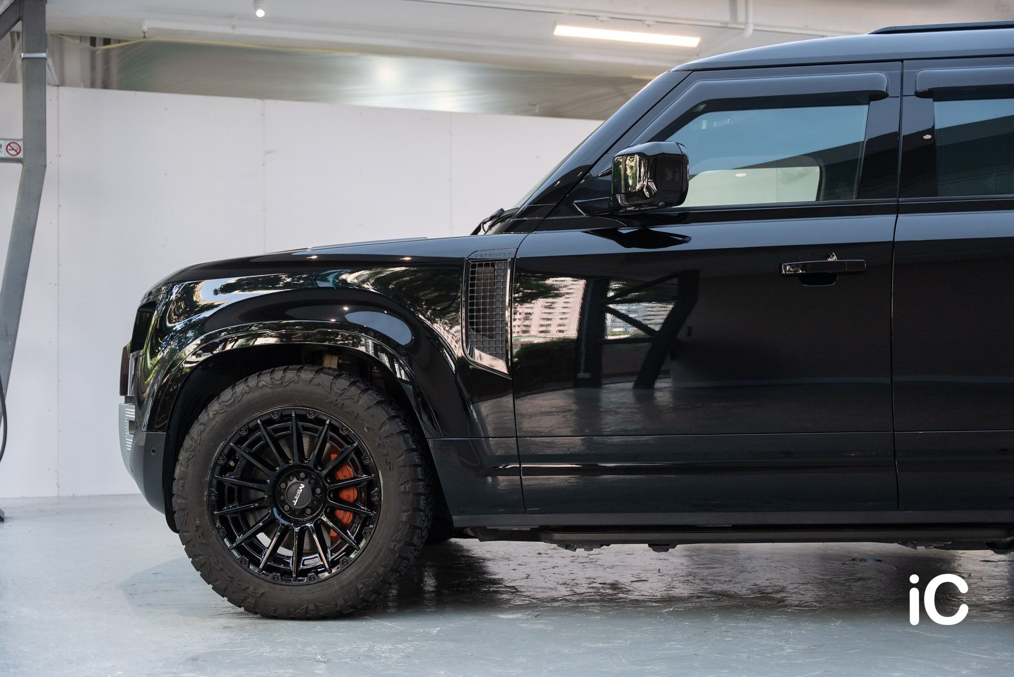 Land Rover Defender 轉色 PPF 施工作品