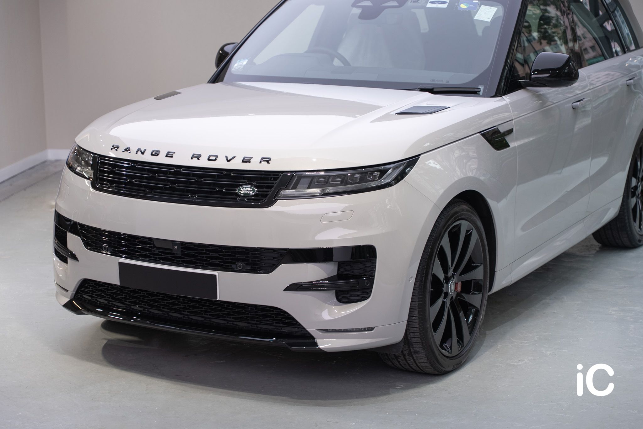 Land Rover Range Rover 鍍膜 施工作品