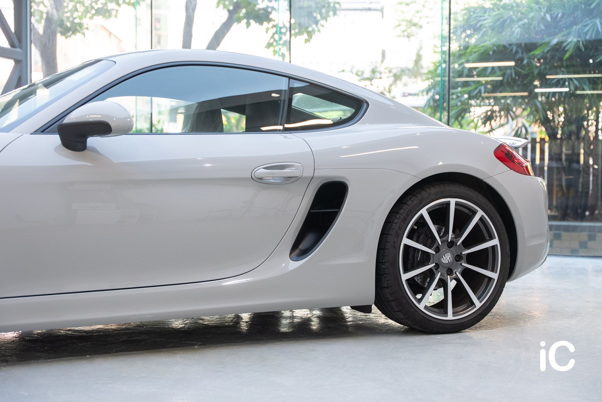 Porsche 718 Cayman 轉色 PPF 施工作品