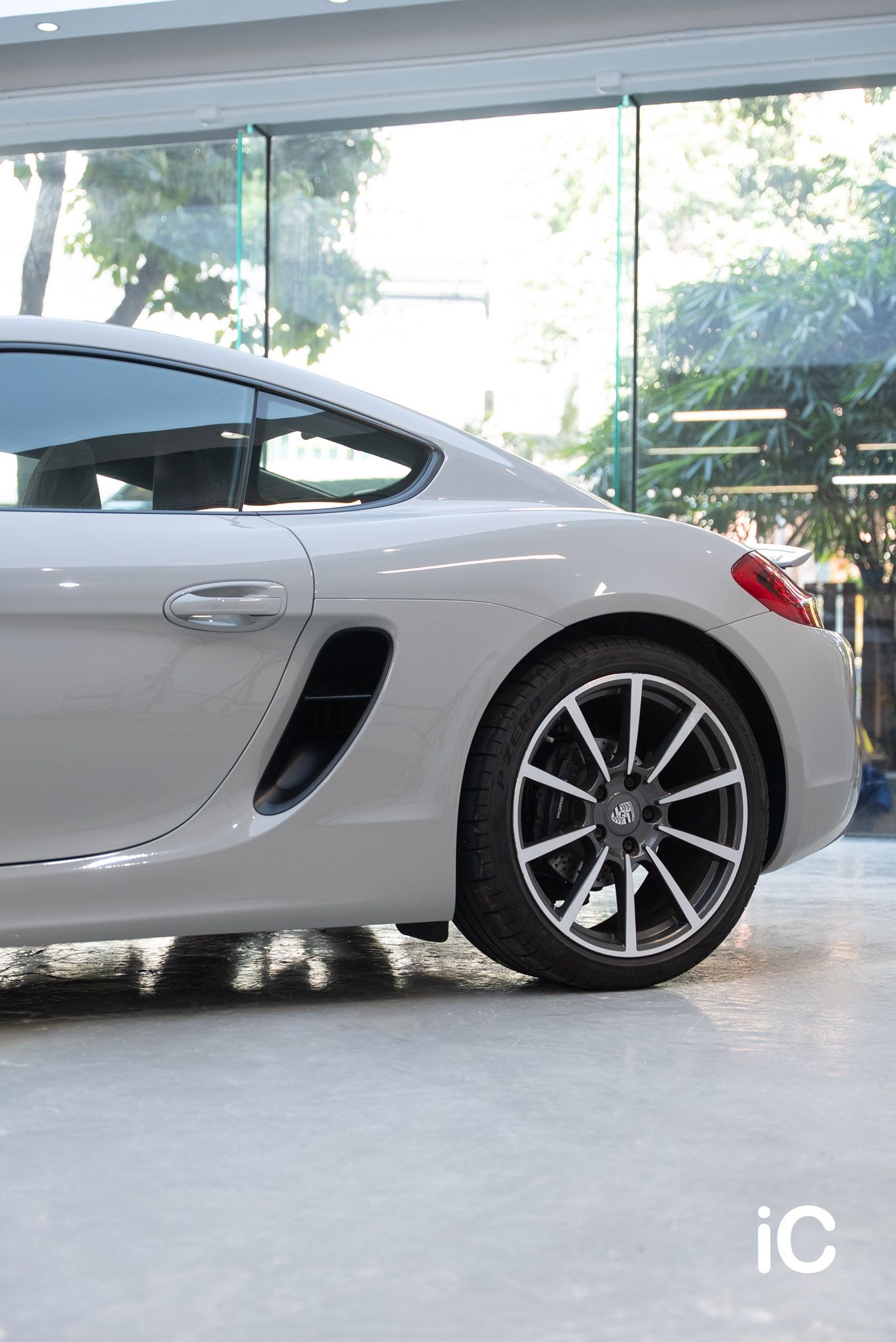 Porsche 718 Cayman 轉色 PPF 施工作品