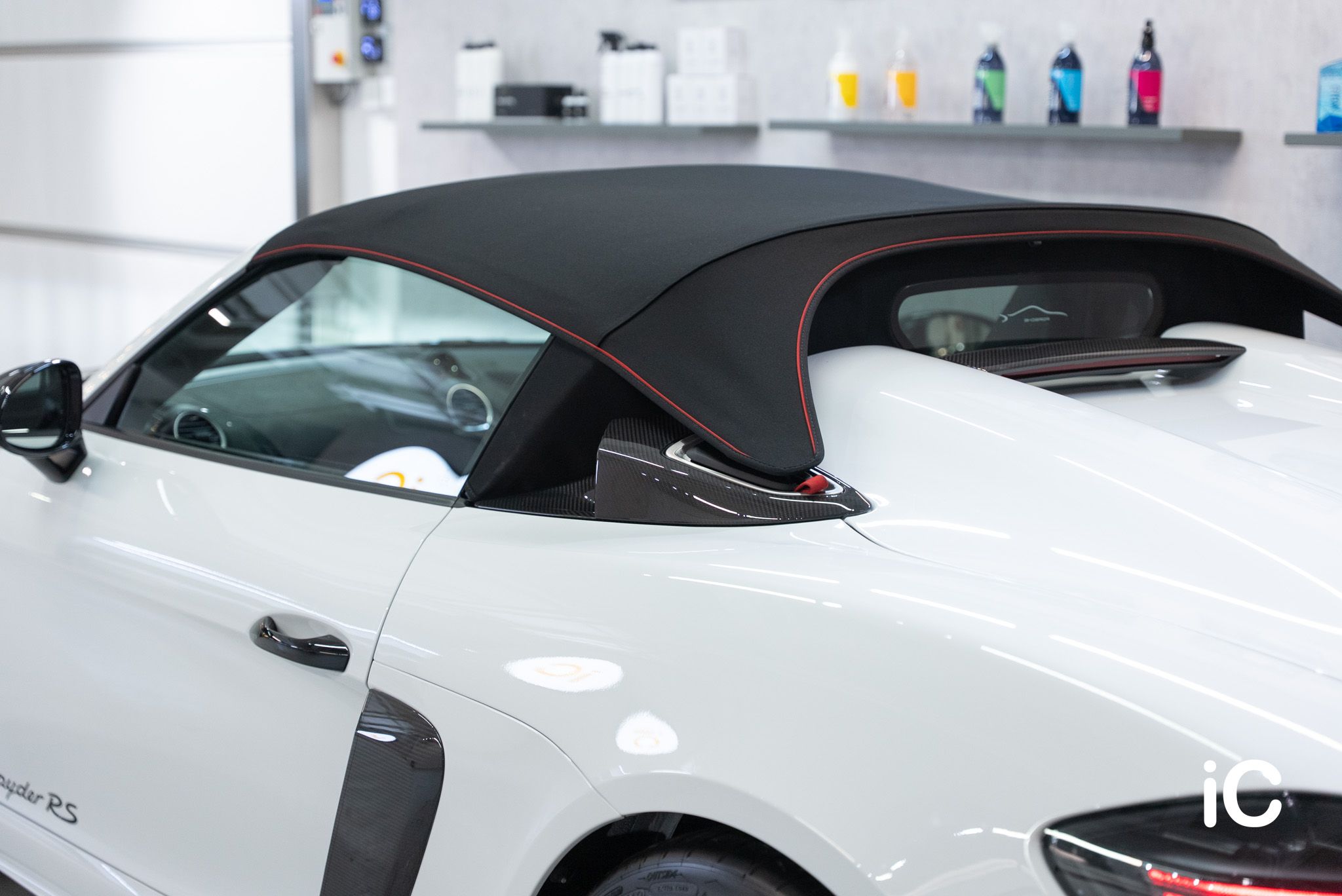 Porsche 718 Spyder RS 透明 PPF 施工作品