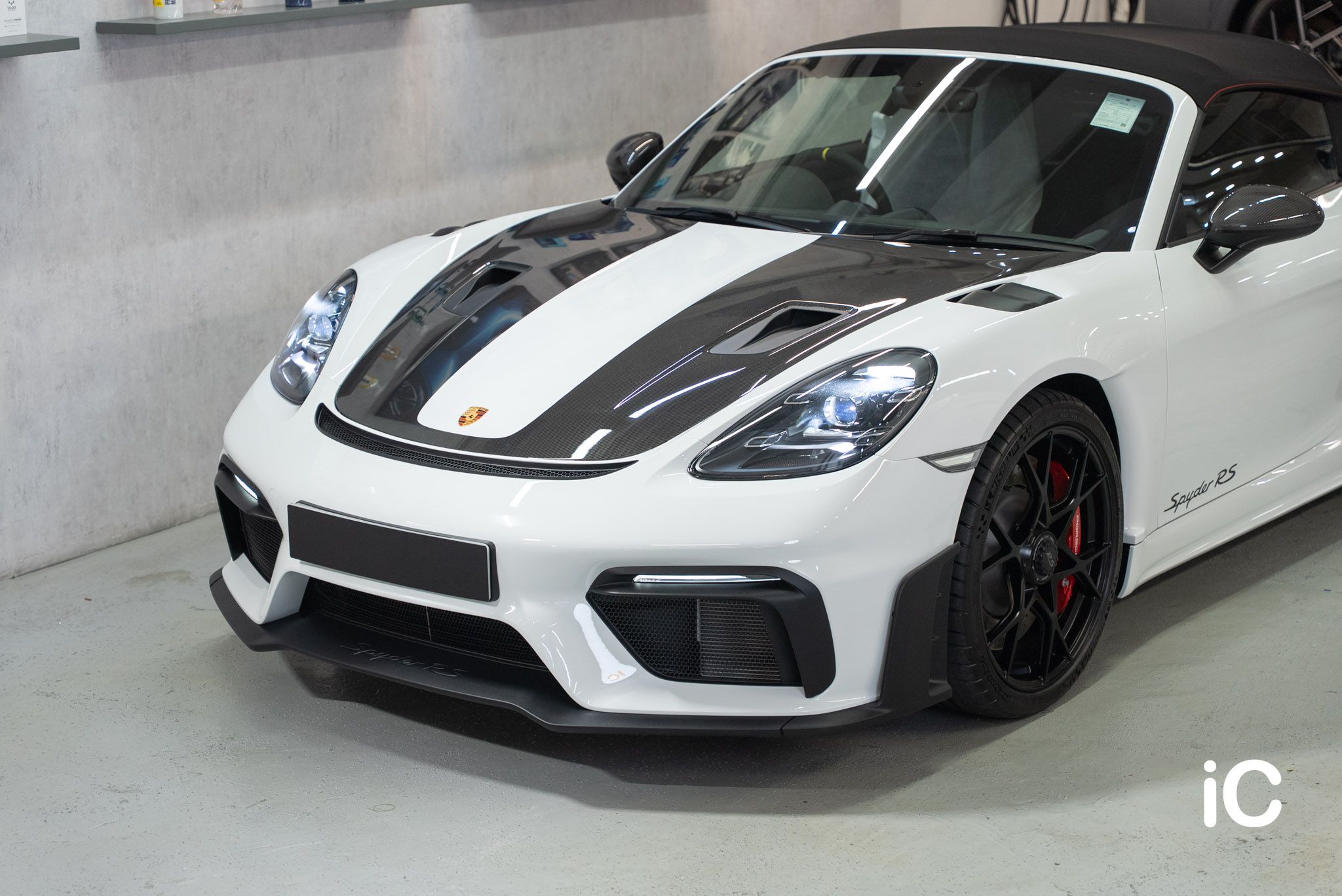 Porsche 718 Spyder RS 透明 PPF 施工作品