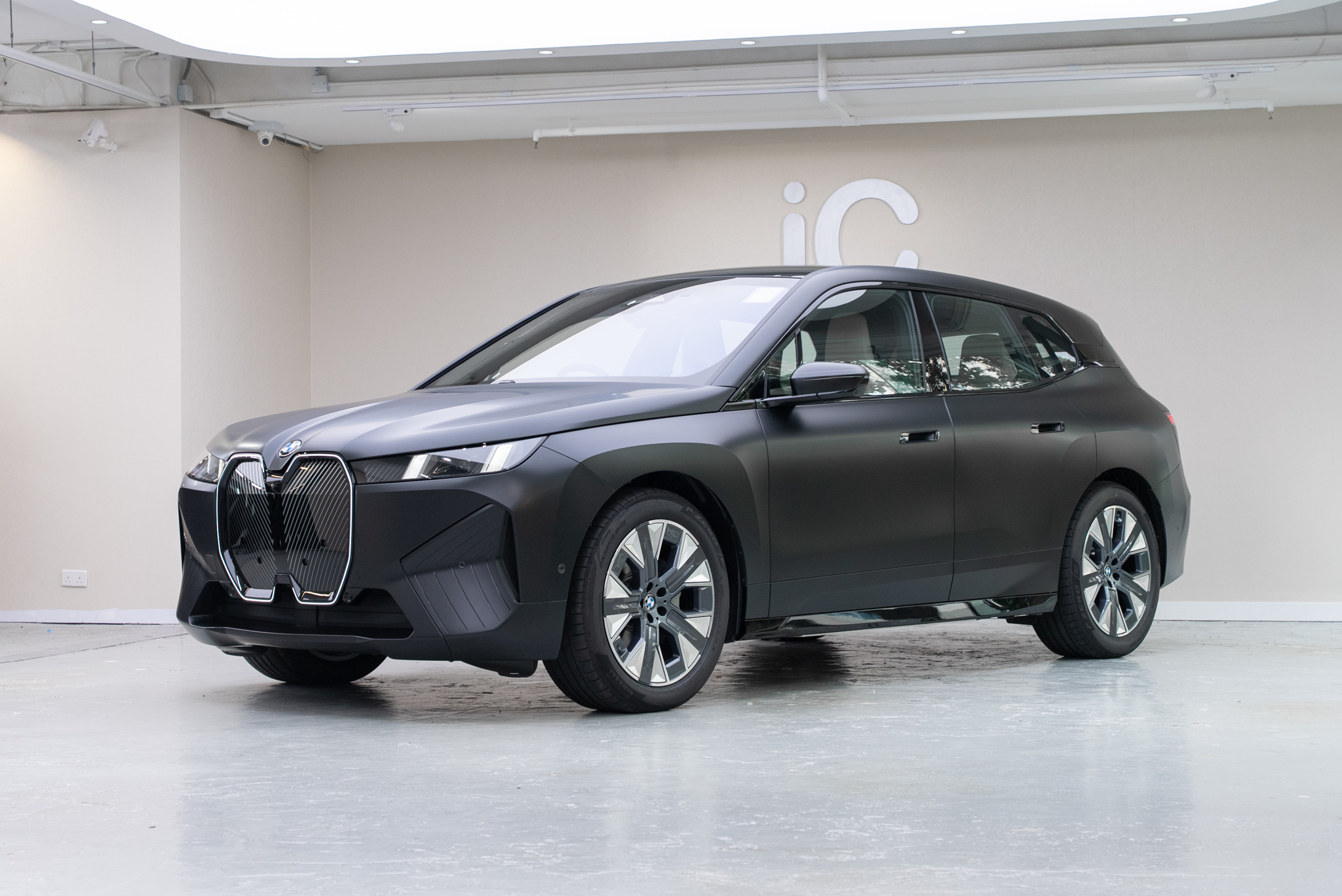 BMW iX 透明 PPF 施工作品