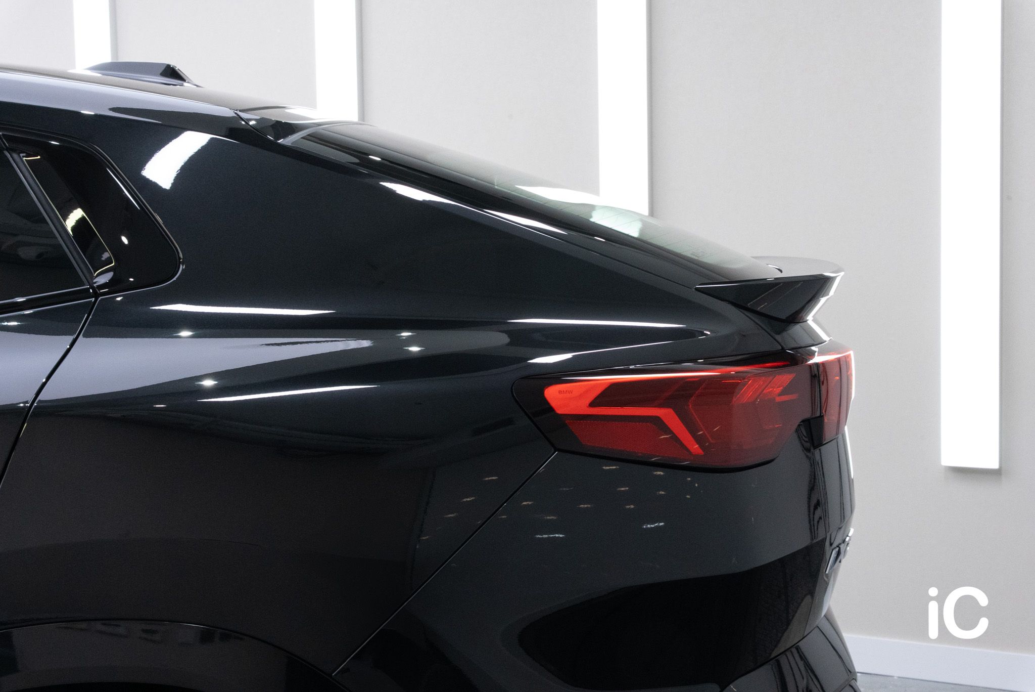 BMW iX2 (M Sport Edition) 鍍膜 施工作品