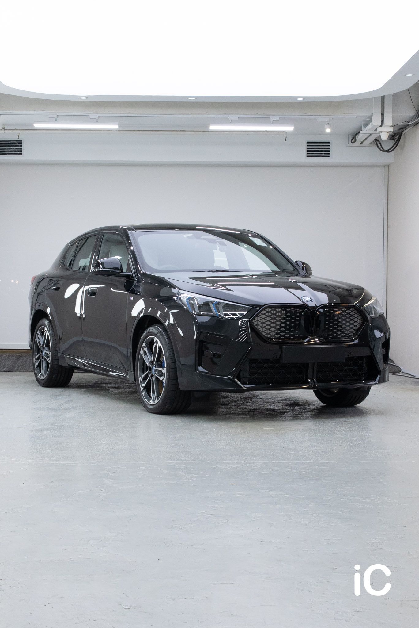 BMW iX2 (M Sport Edition) 鍍膜 施工作品