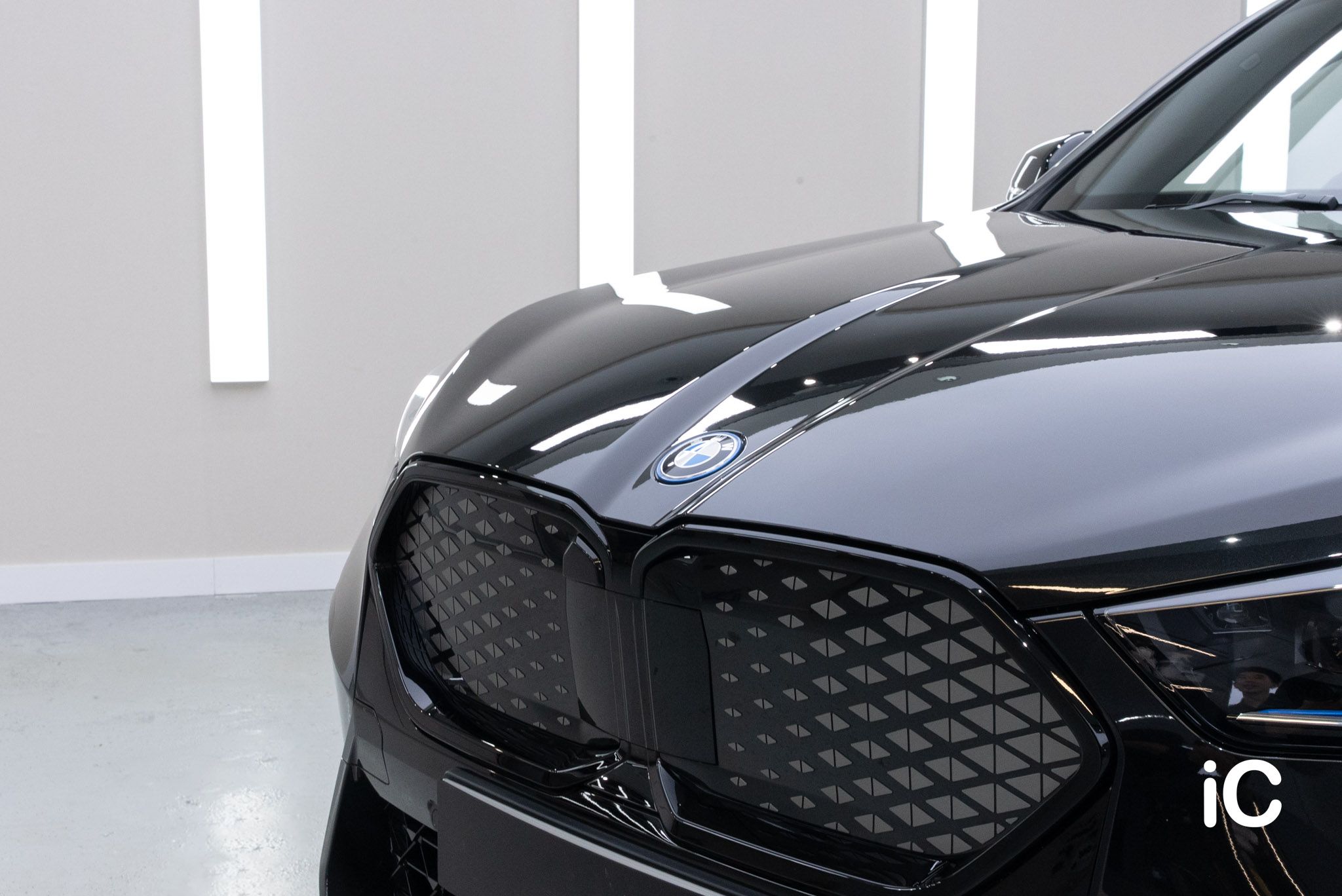 BMW iX2 (M Sport Edition) 鍍膜 施工作品