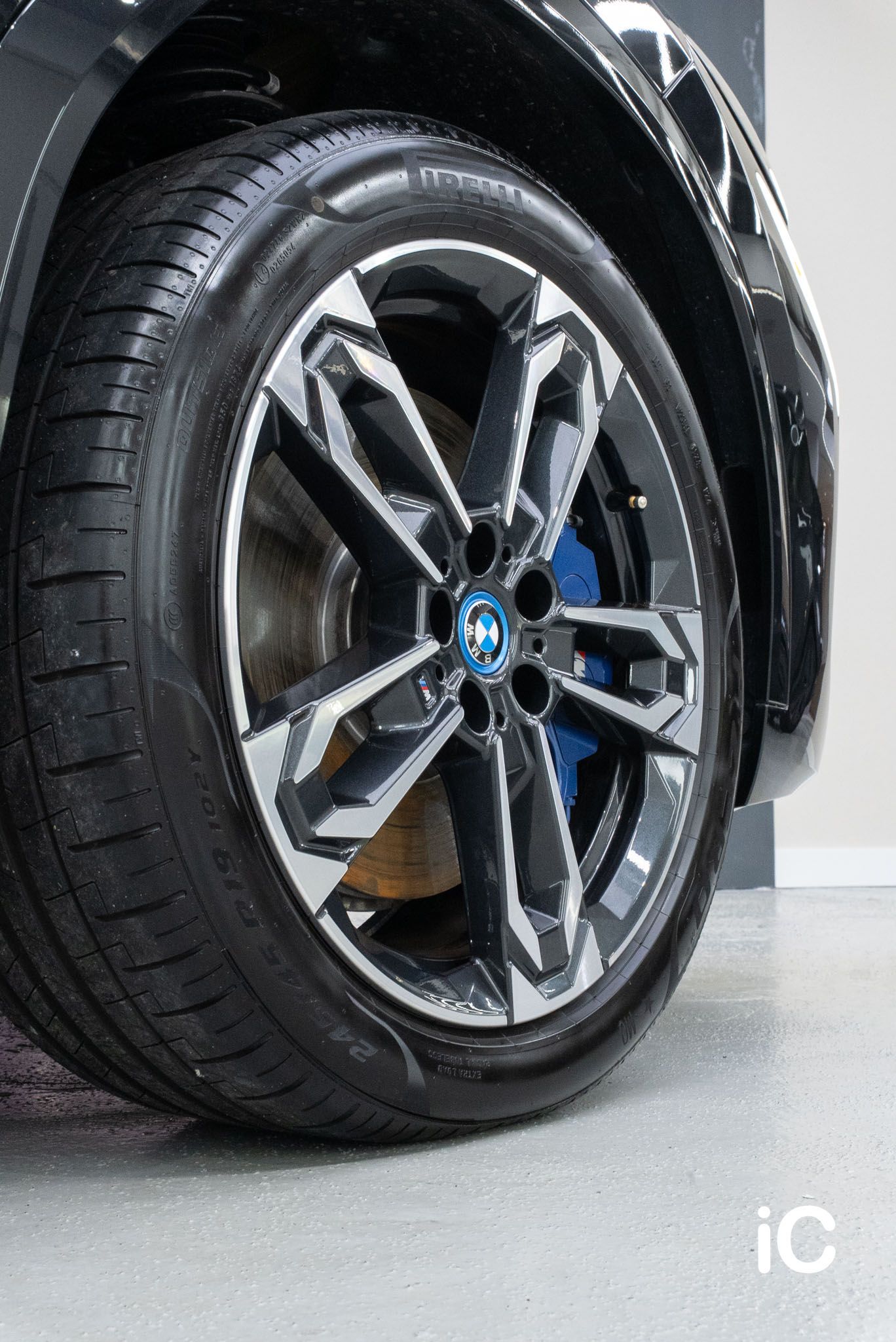 BMW iX2 (M Sport Edition) 鍍膜 施工作品