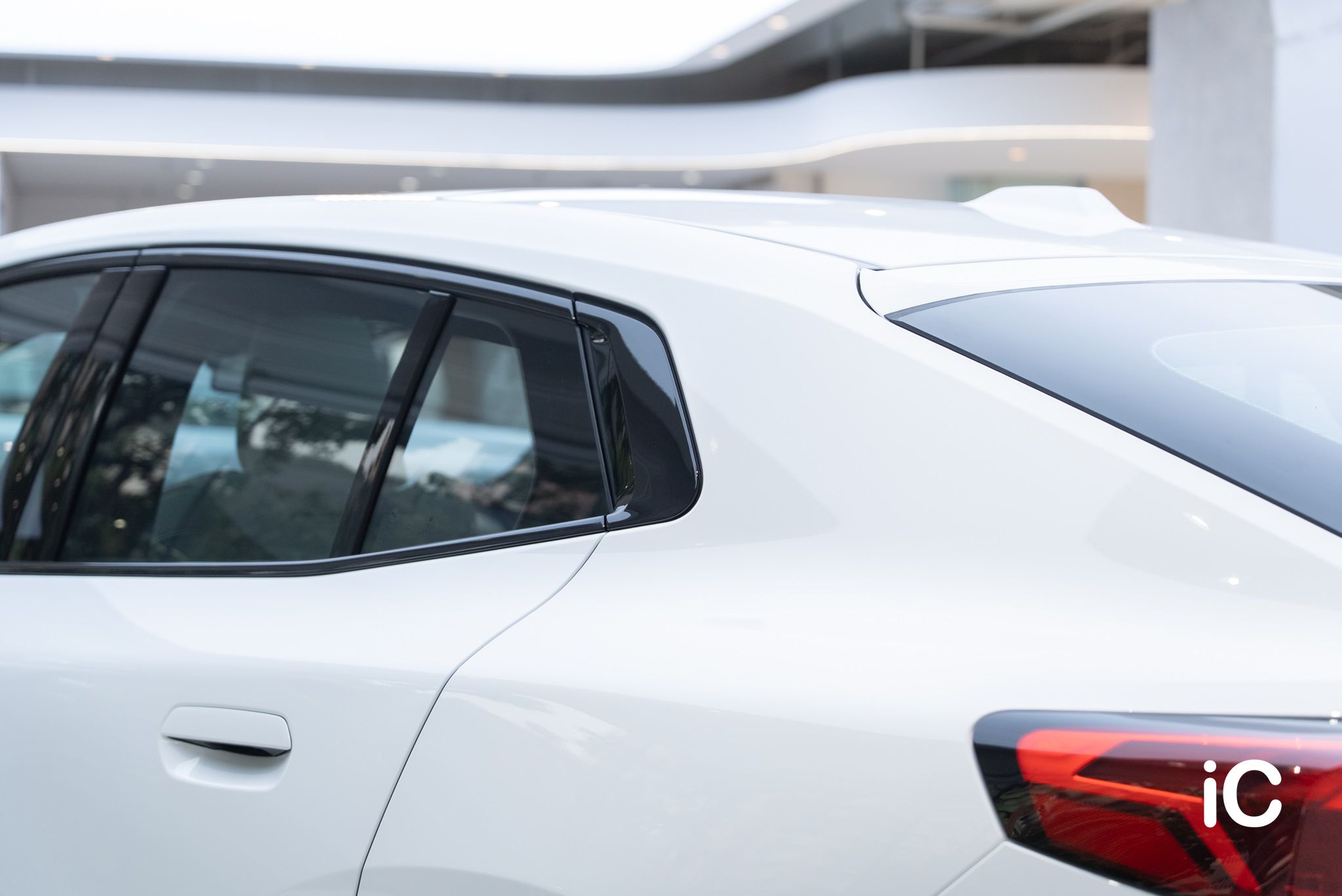 BMW iX2 (M Sport Edition) 轉色 PPF 施工作品