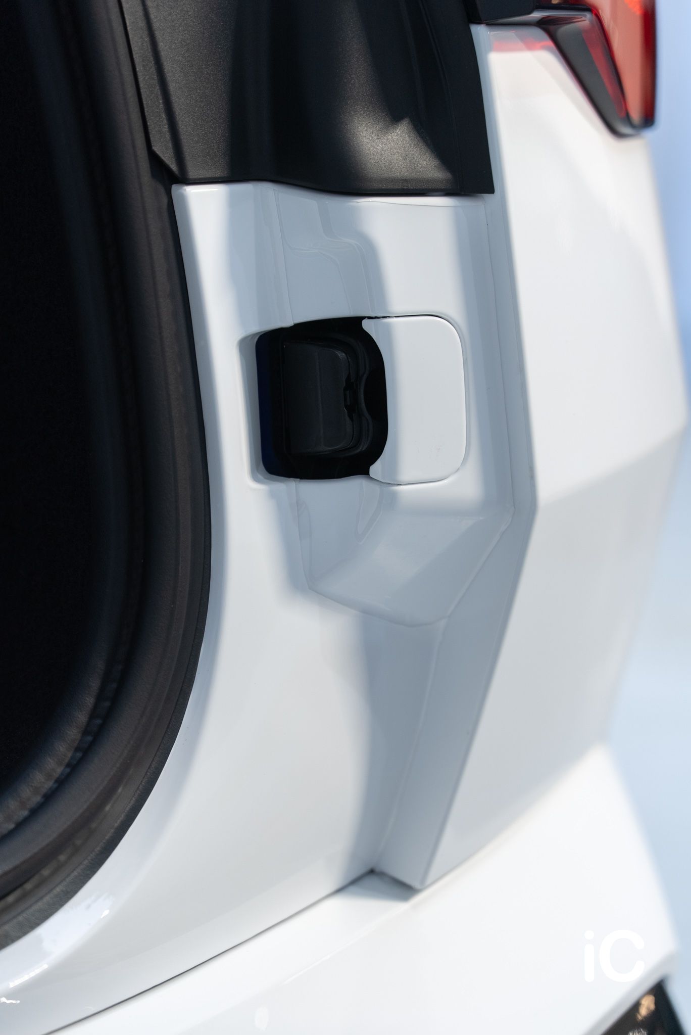 BMW iX2 (M Sport Edition) 轉色 PPF 施工作品