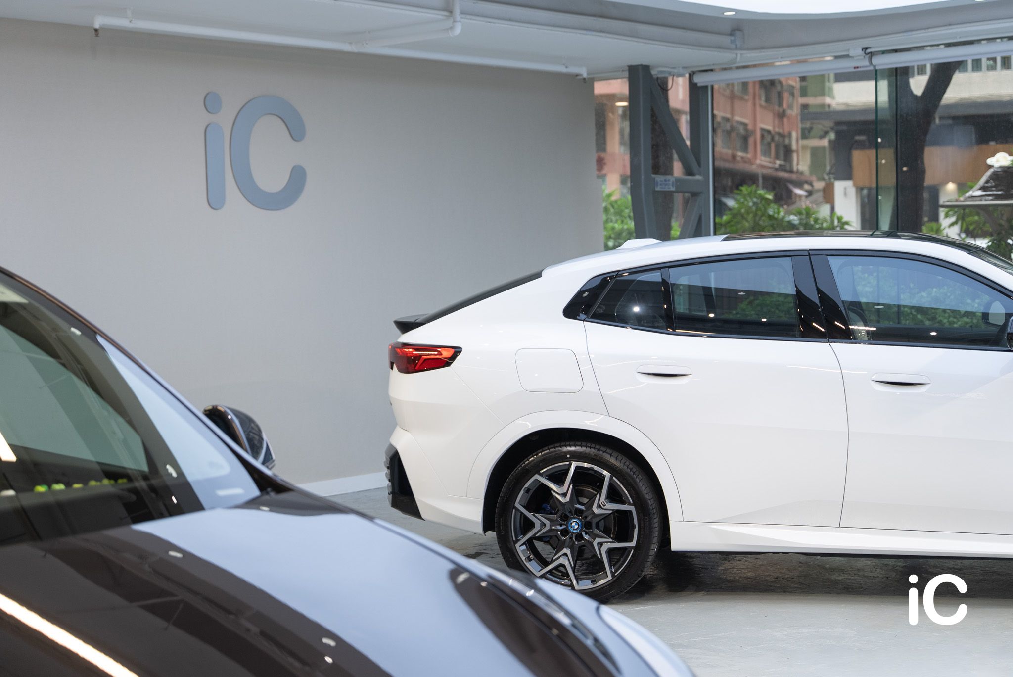 BMW iX2 (M Sport Edition) 轉色 PPF 施工作品