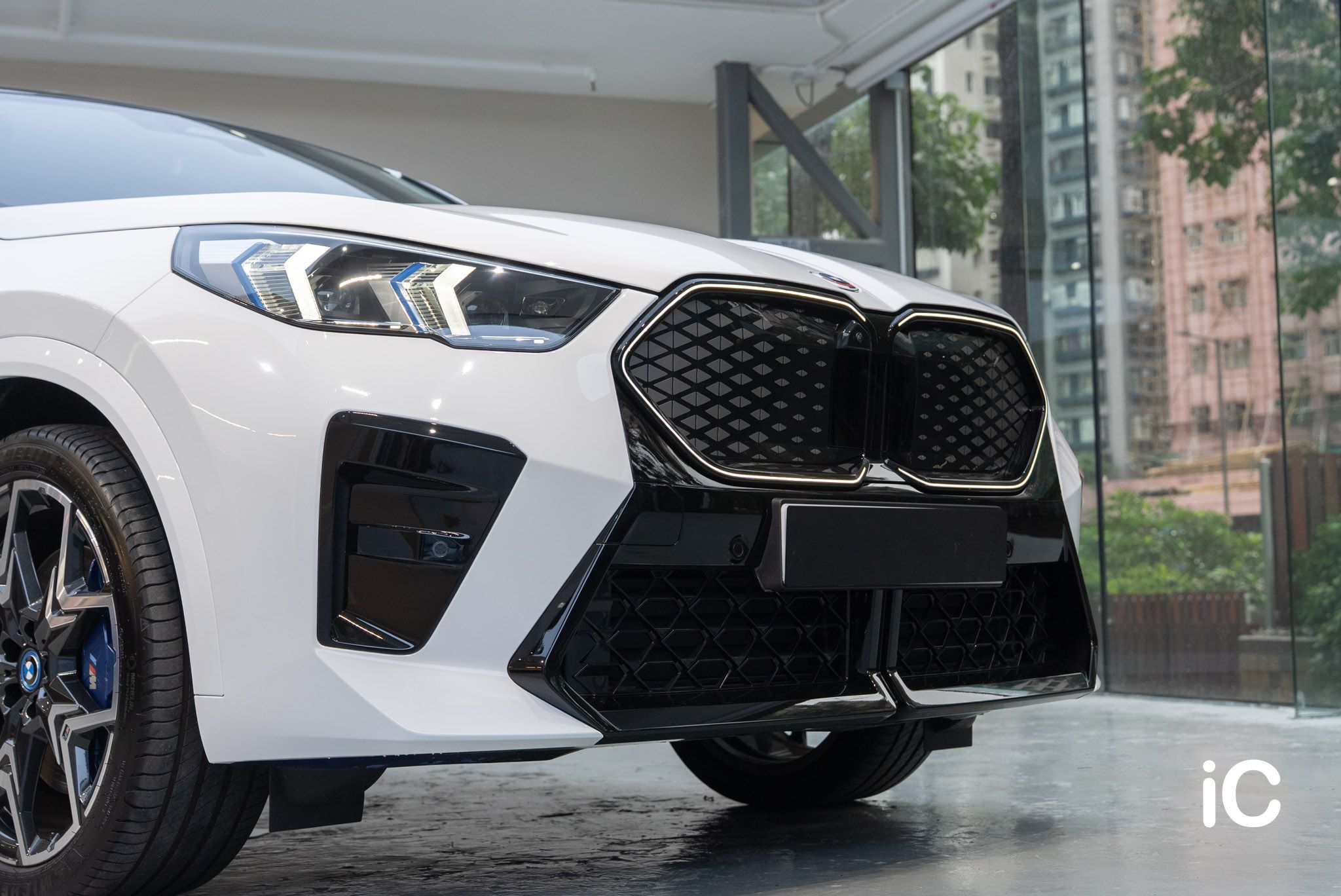 BMW iX2 (M Sport Edition) 轉色 PPF 施工作品