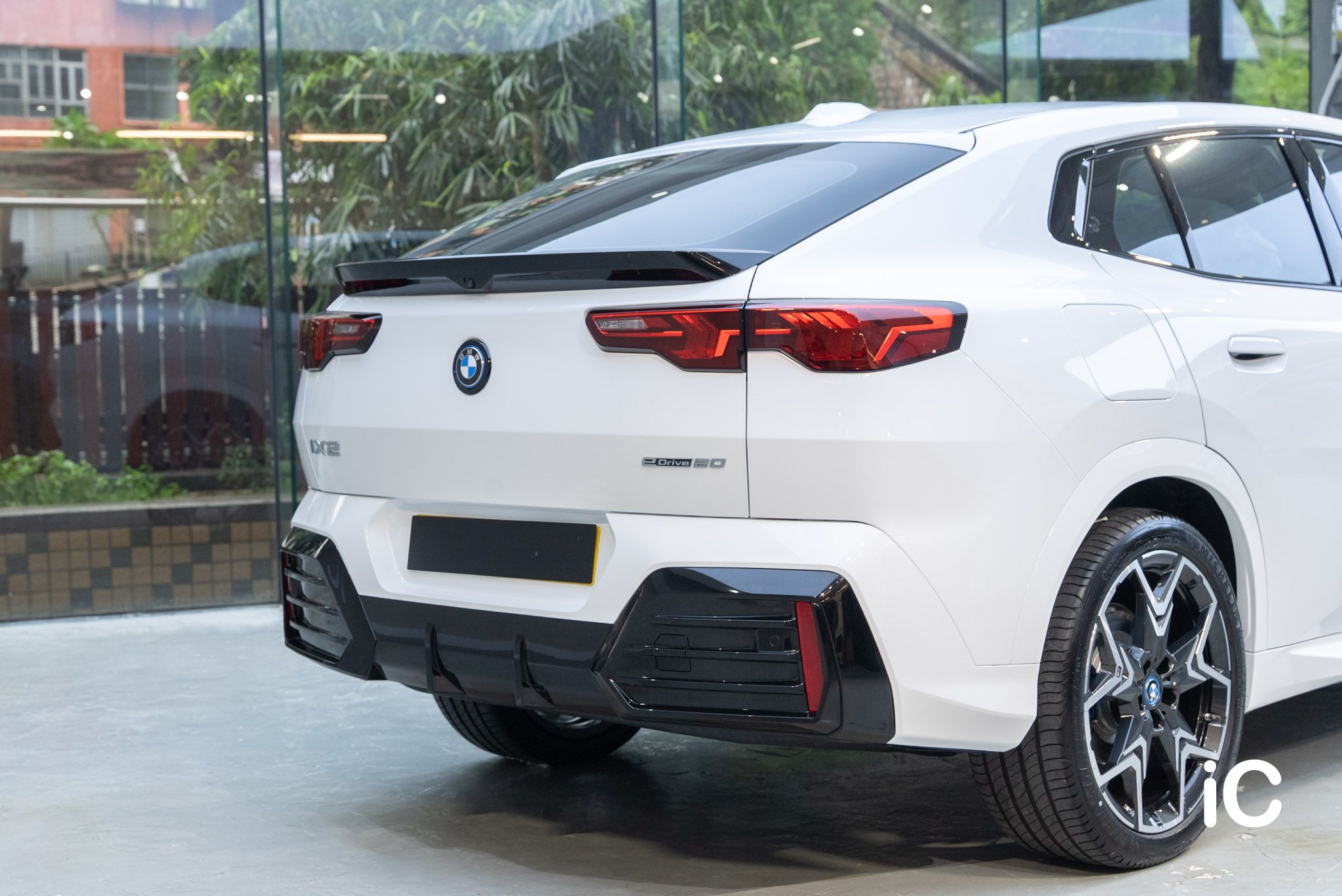 BMW iX2 (M Sport Edition) 轉色 PPF 施工作品