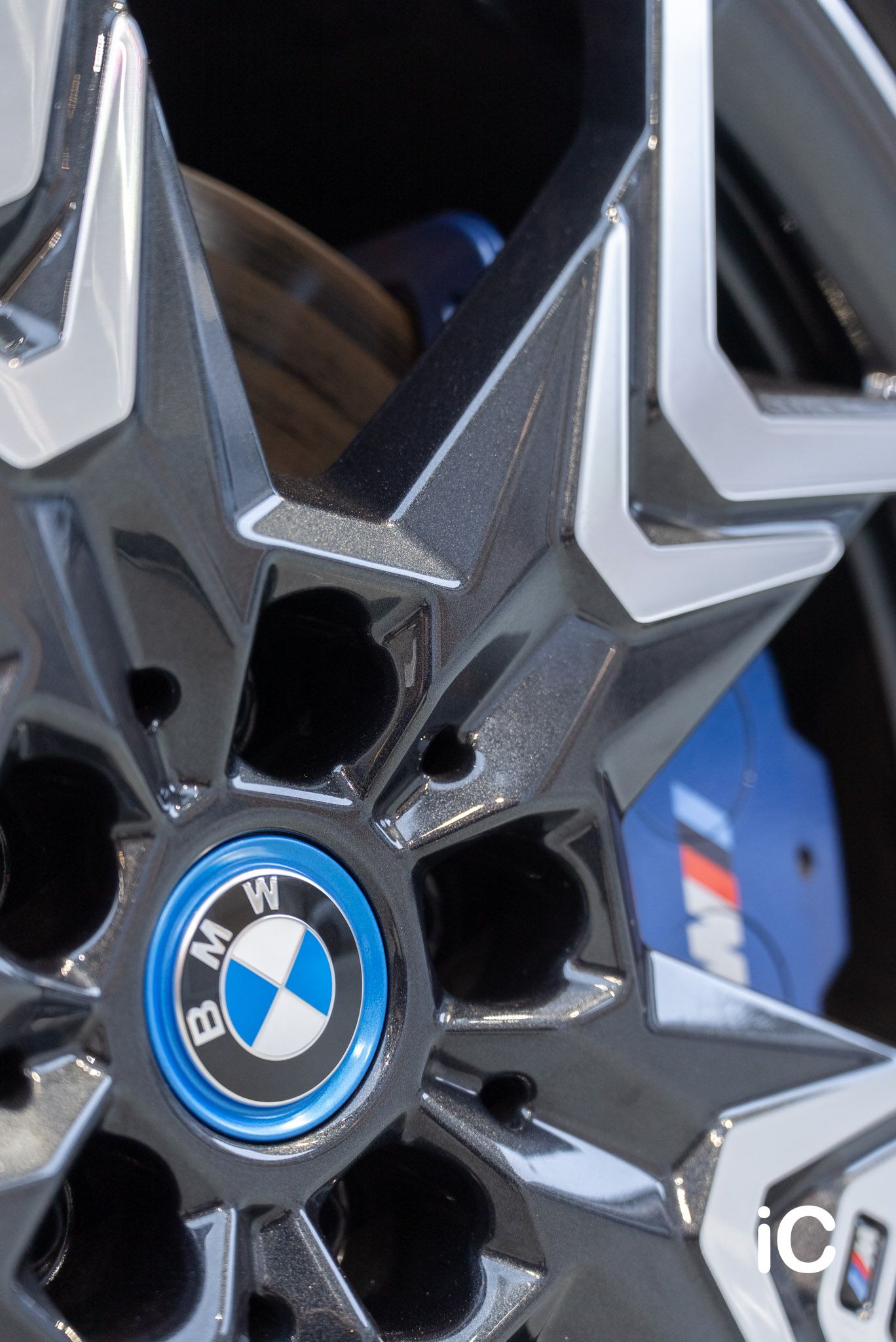 BMW iX2 (M Sport Edition) 轉色 PPF 施工作品