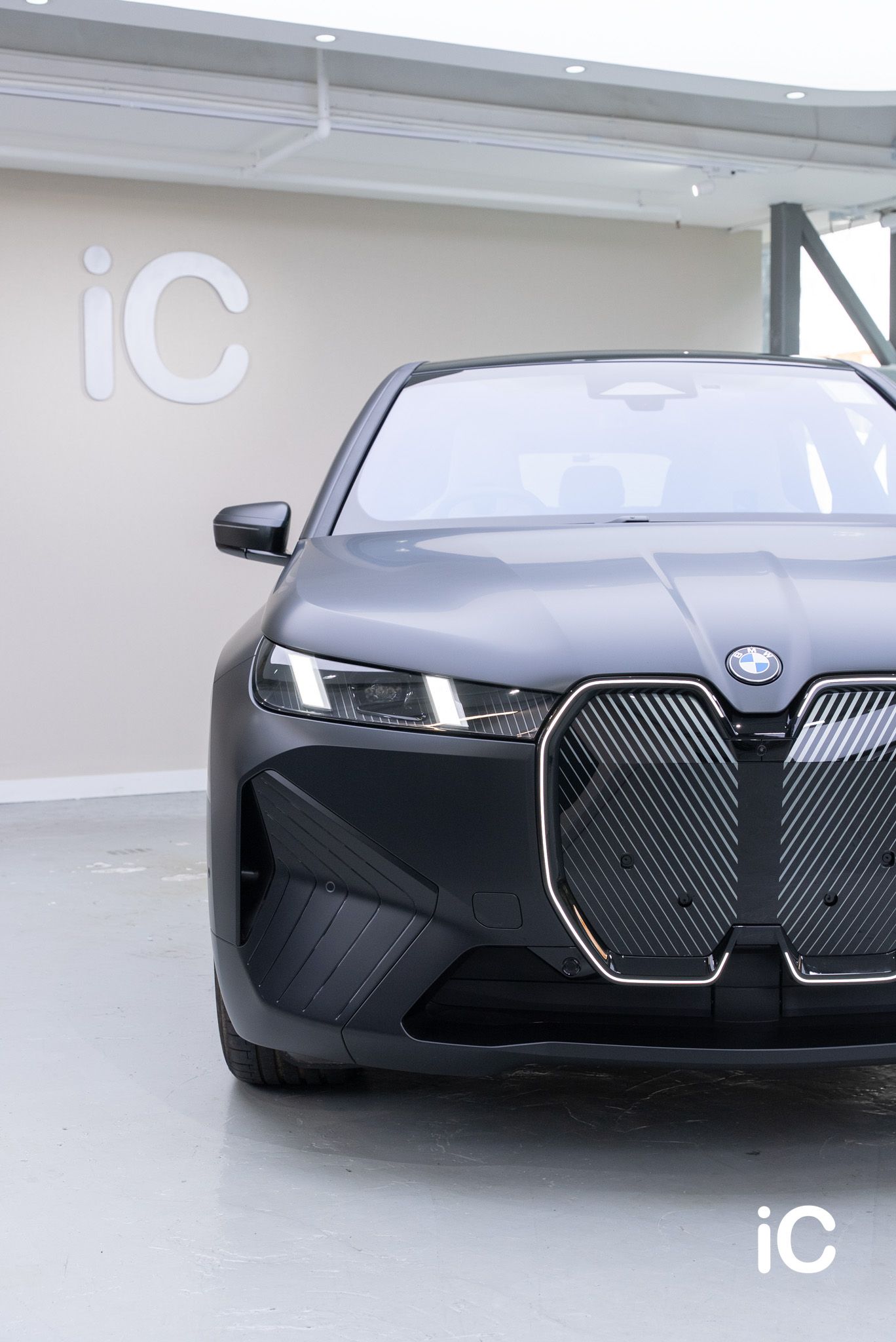 BMW iX 透明 PPF 施工作品