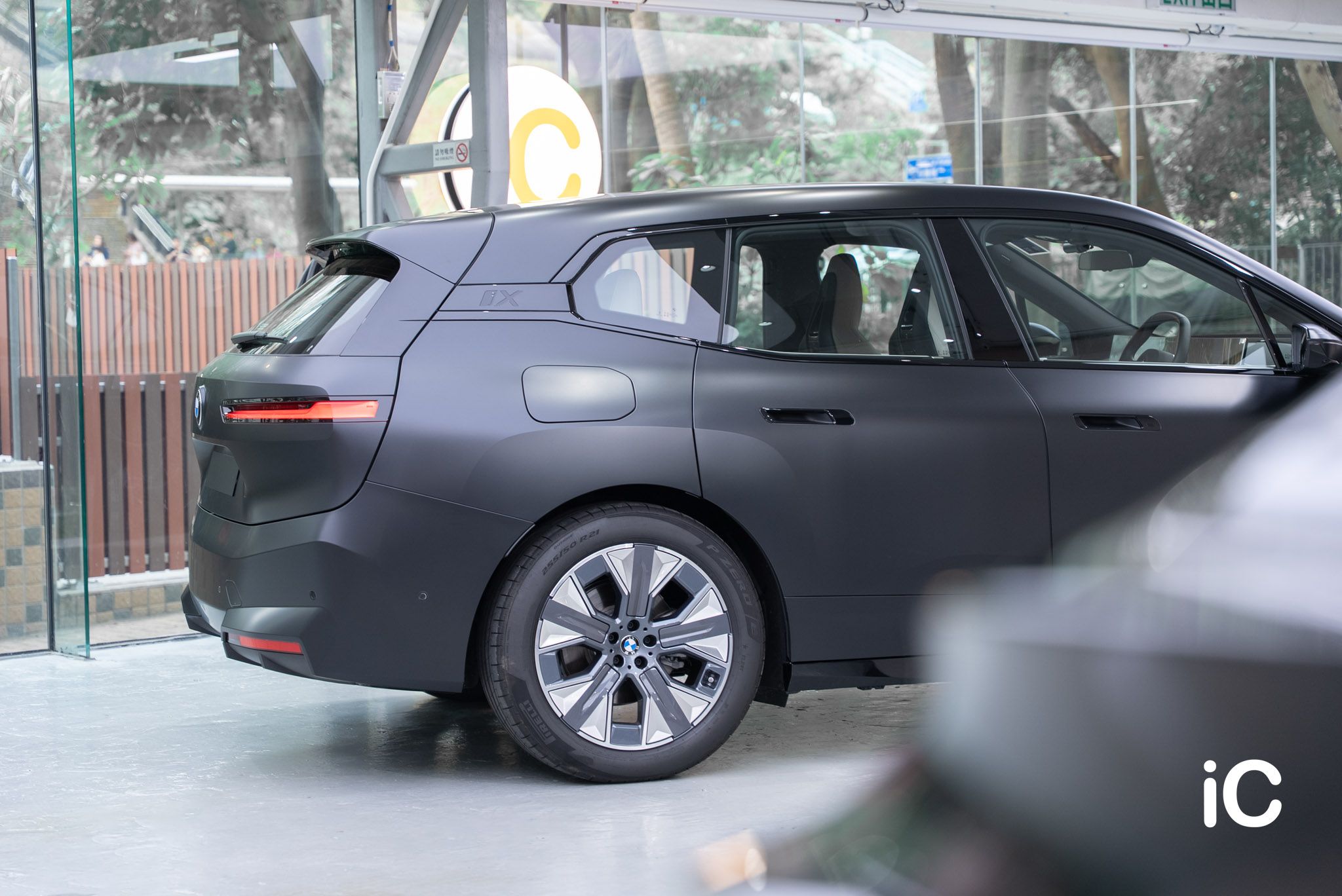 BMW iX 透明 PPF 施工作品