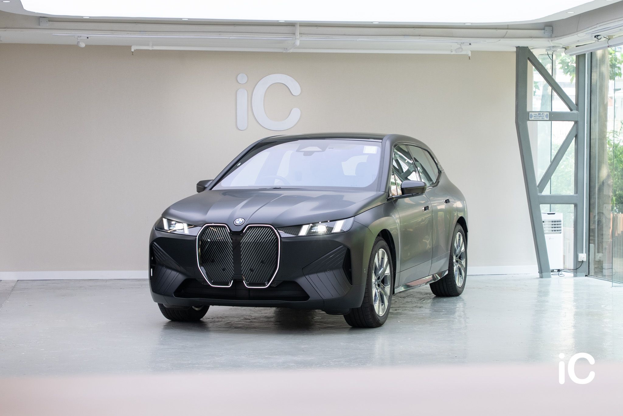 BMW iX 透明 PPF 施工作品