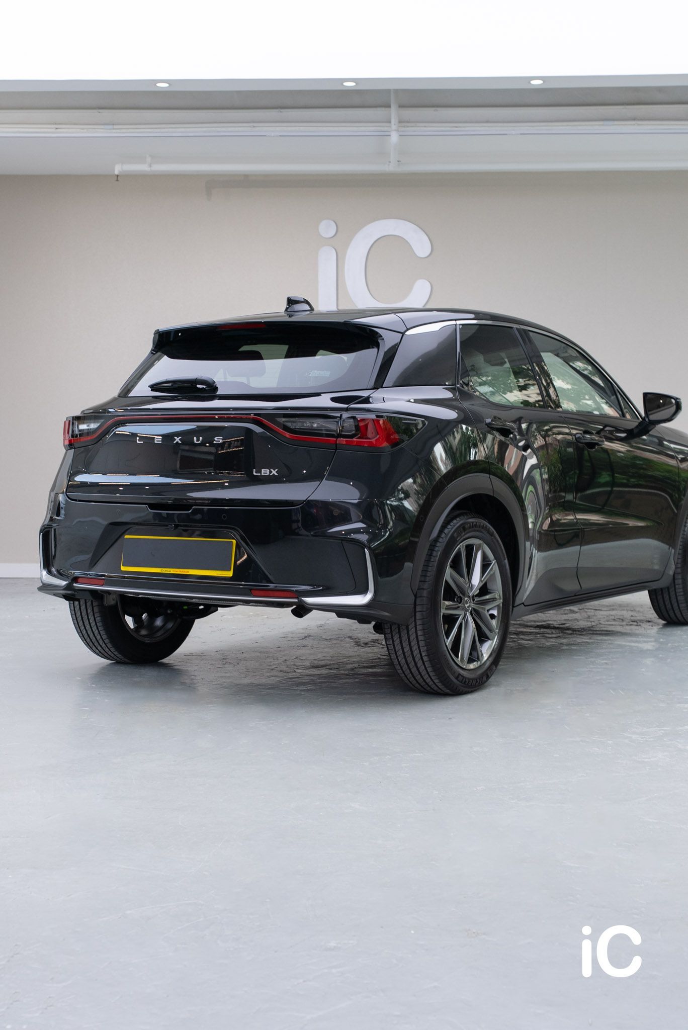 Lexus LBX 鍍膜 施工作品