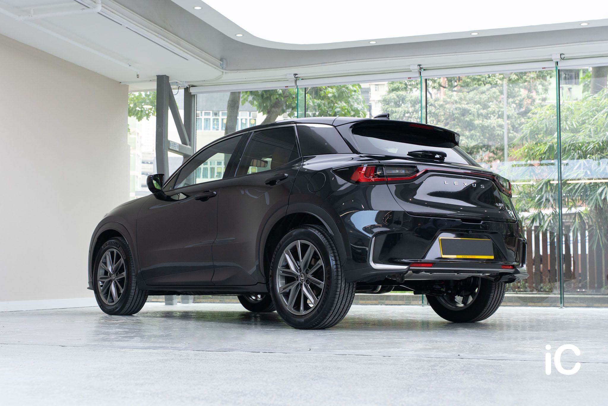 Lexus LBX 鍍膜 施工作品