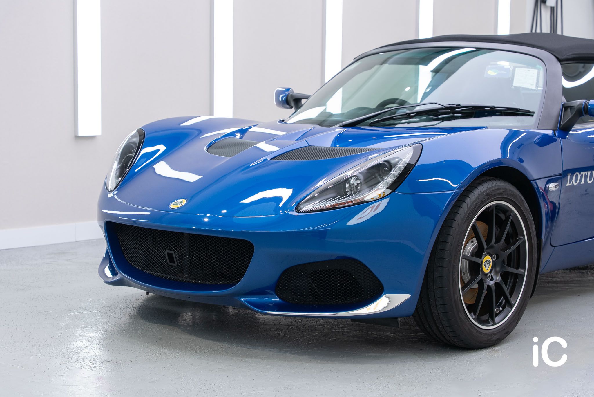 Lotus Elise Classic Heritage Edition 鍍膜 施工作品