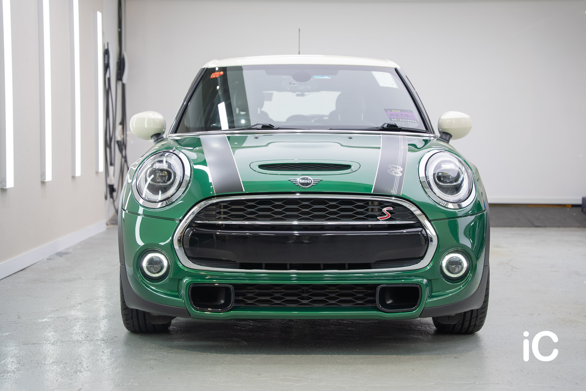 MINI Cooper 鍍膜 施工作品