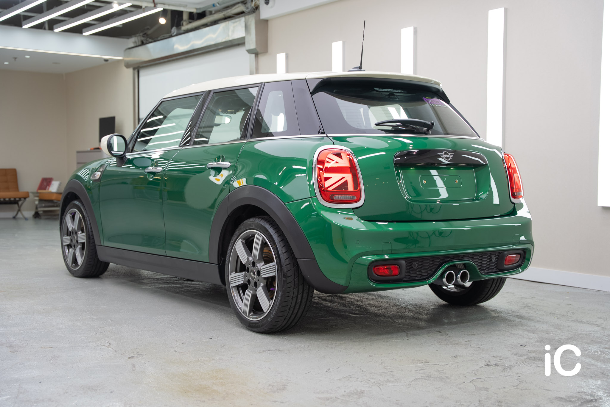 MINI Cooper 鍍膜 施工作品