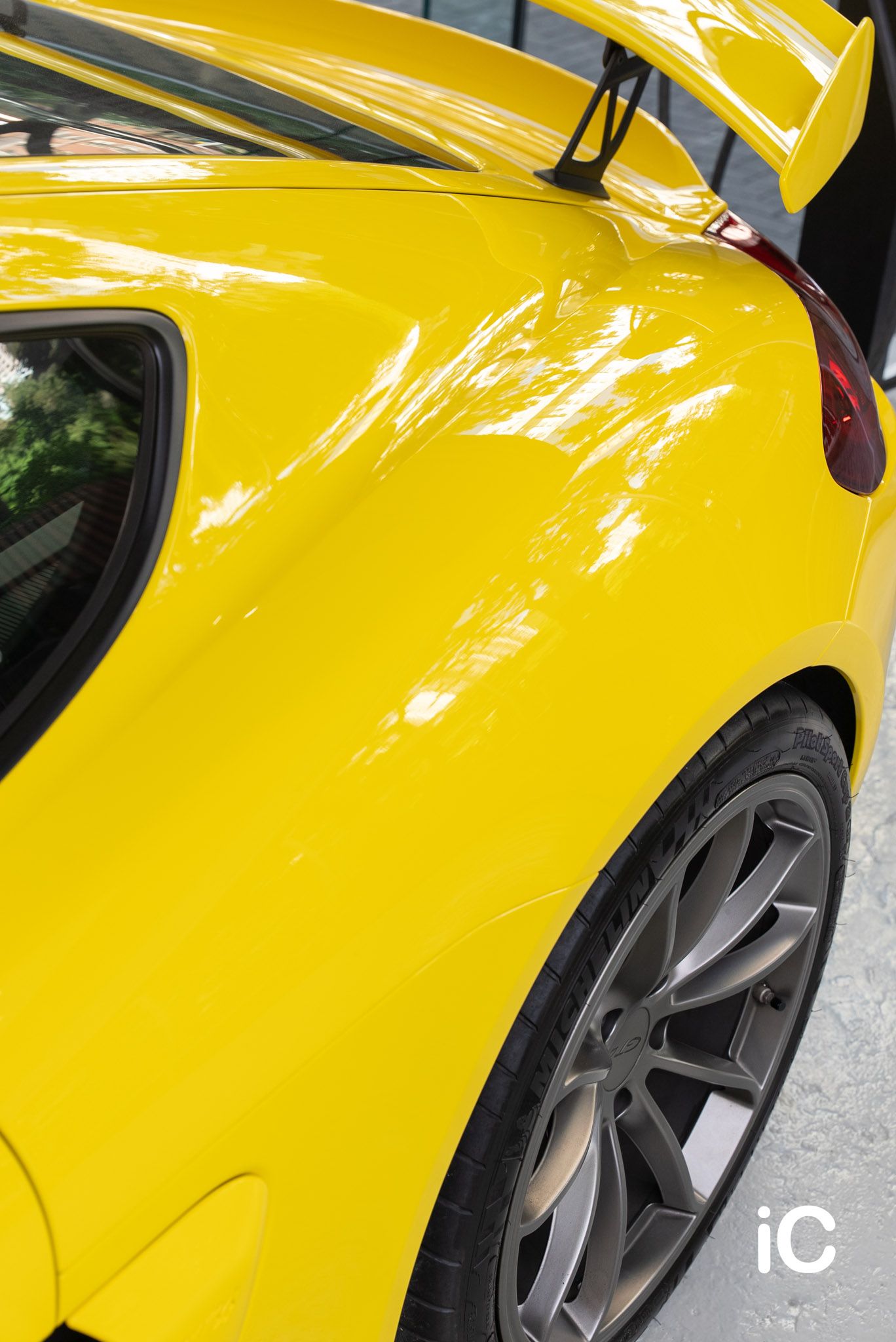 Porsche 981 Cayman GT4 透明 PPF 施工作品