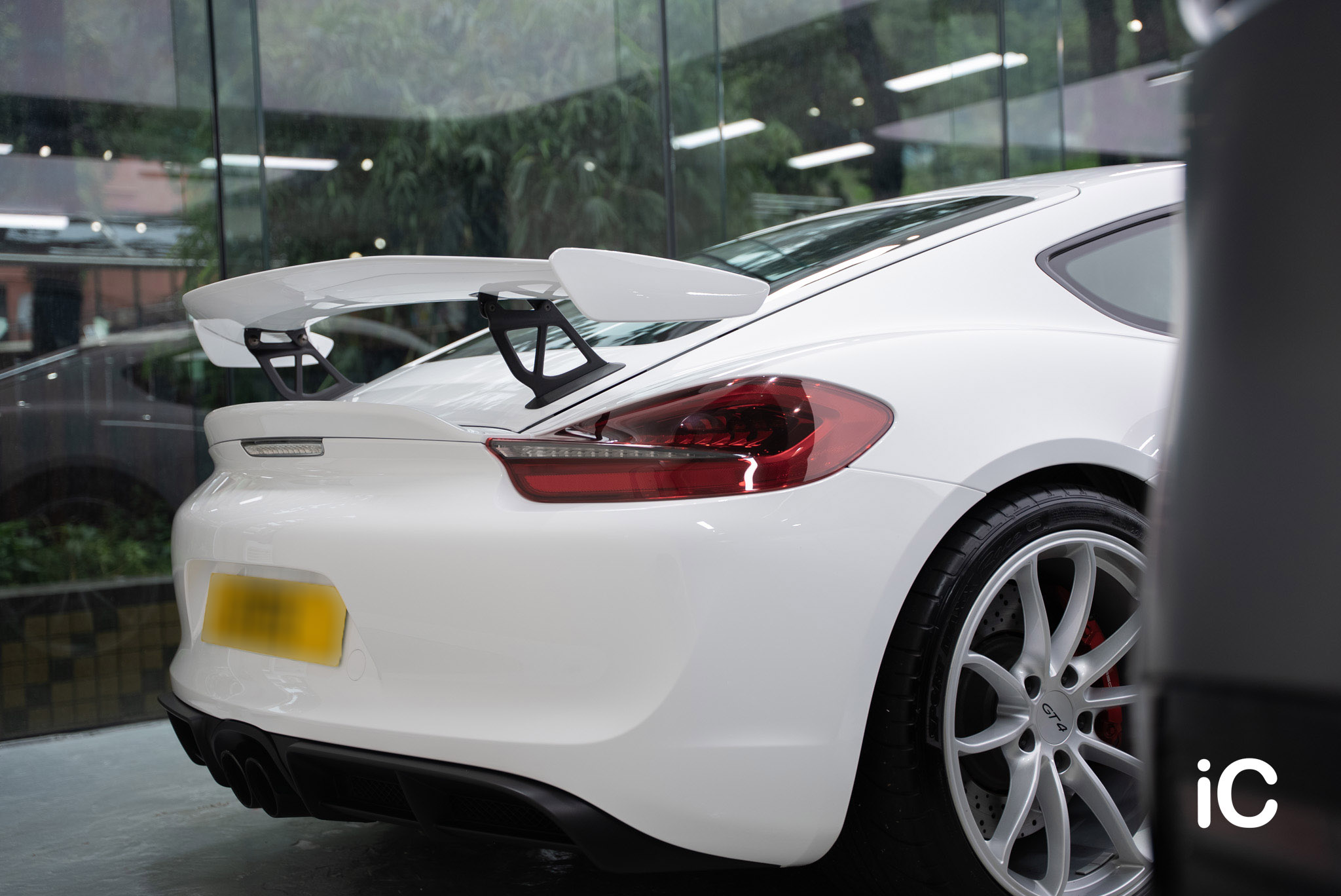 Porsche 981 Cayman GT4 轉色 PPF 施工作品