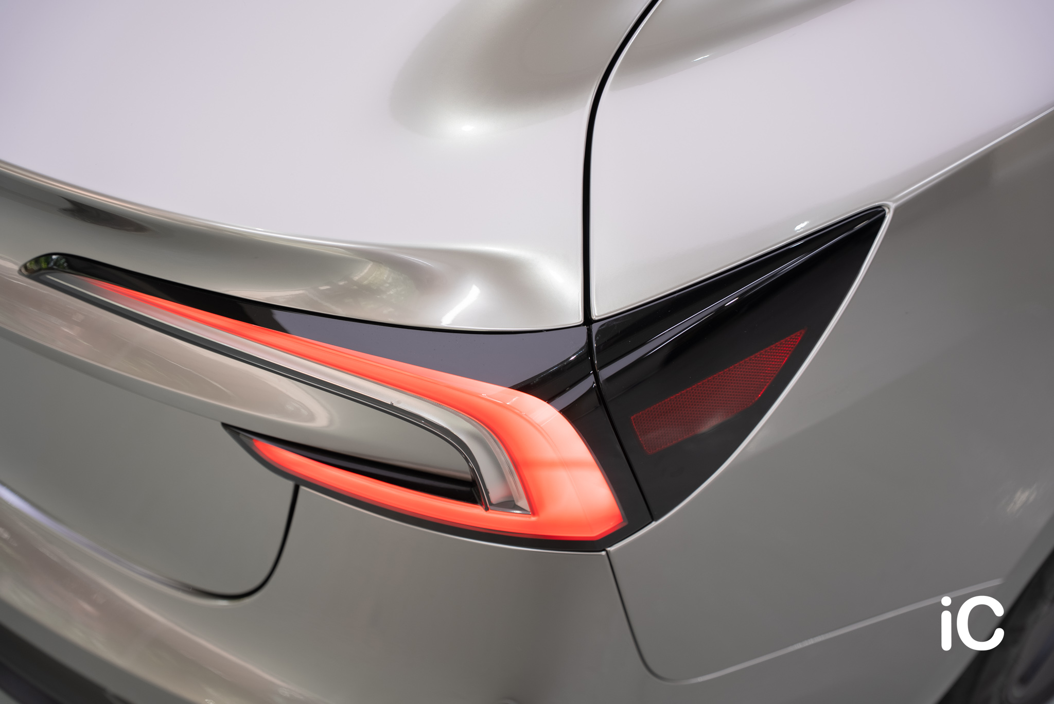 Tesla Model 3 轉色 PPF 施工作品