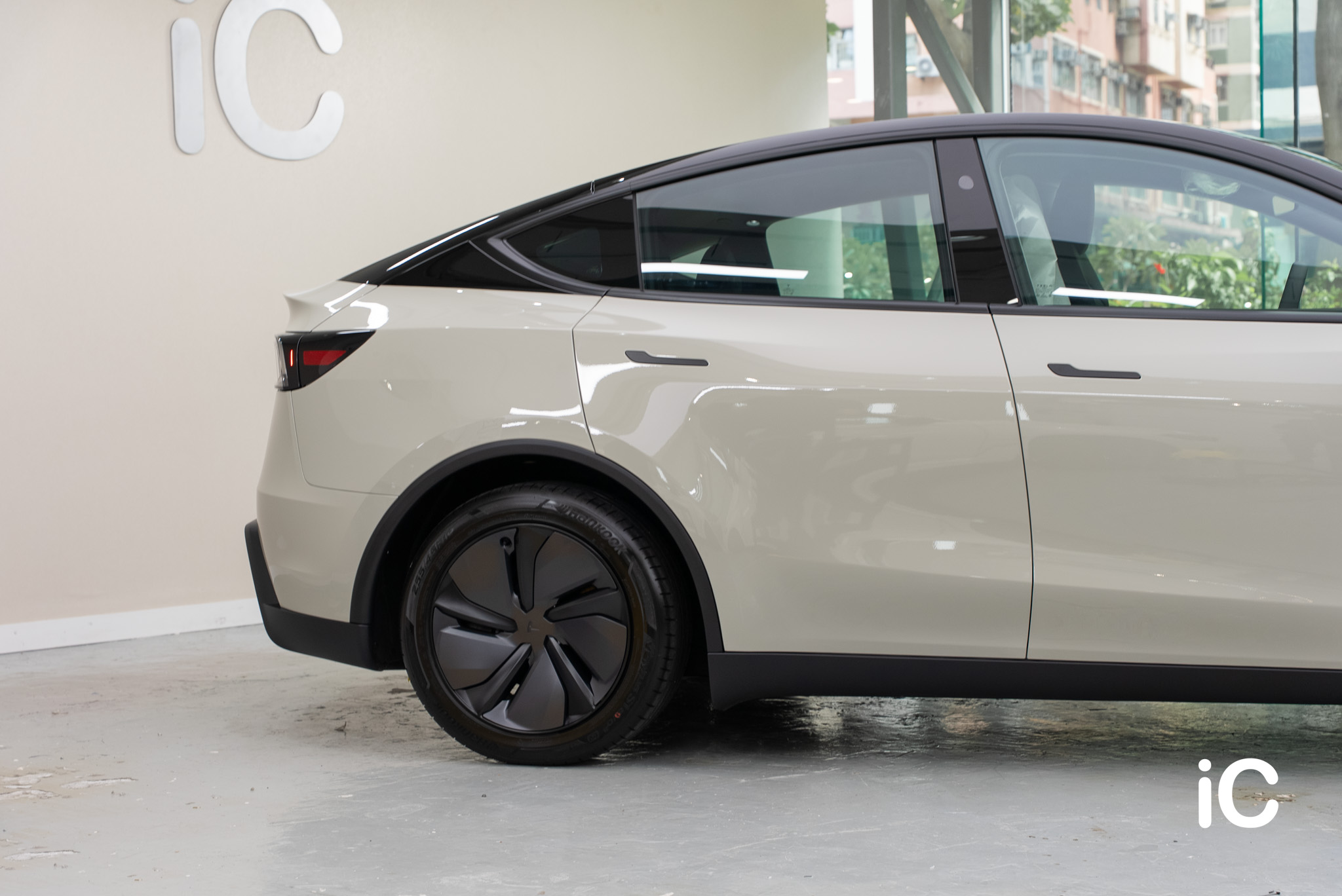 Tesla Model Y 轉色 PPF 施工作品