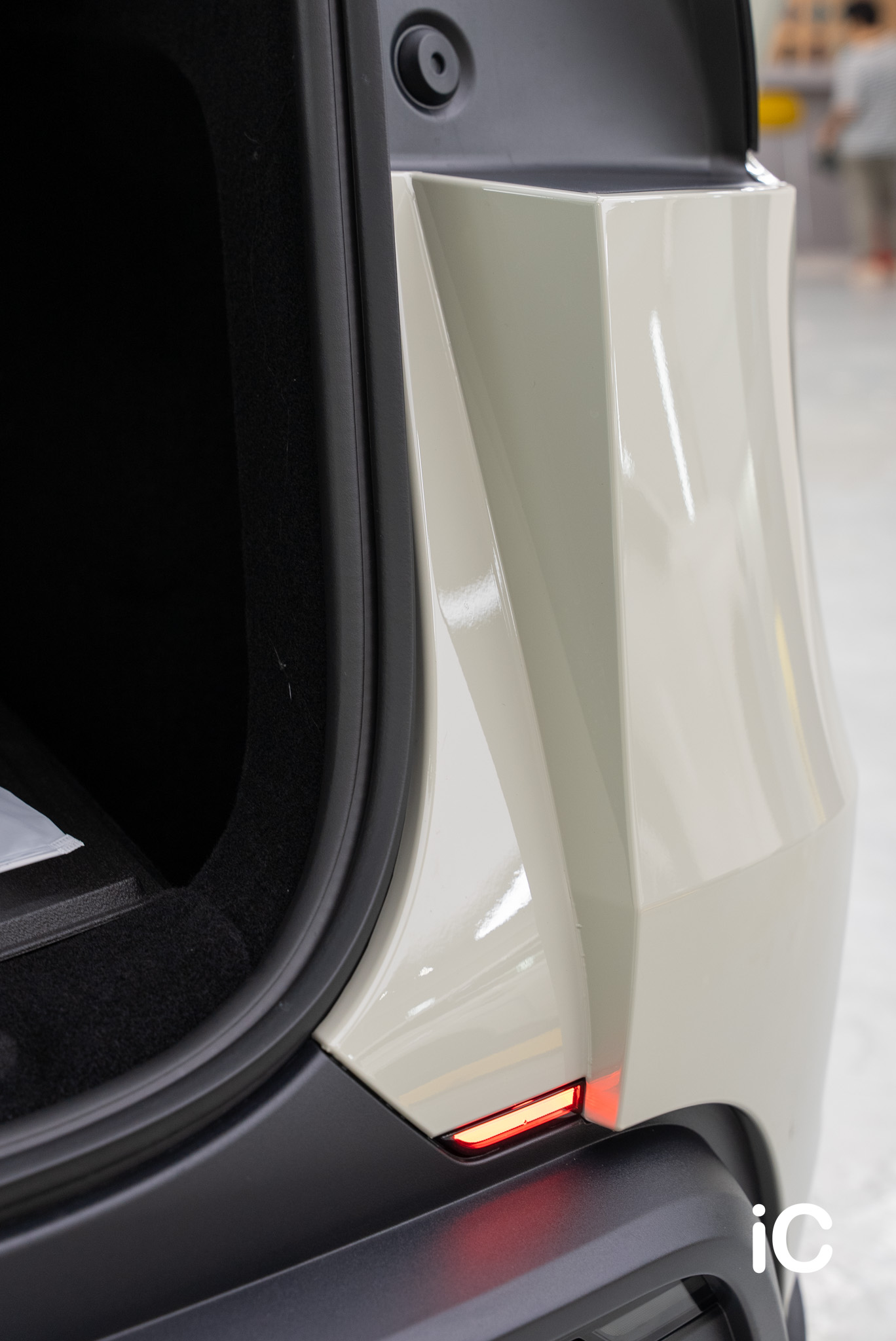 Tesla Model Y 轉色 PPF 施工作品