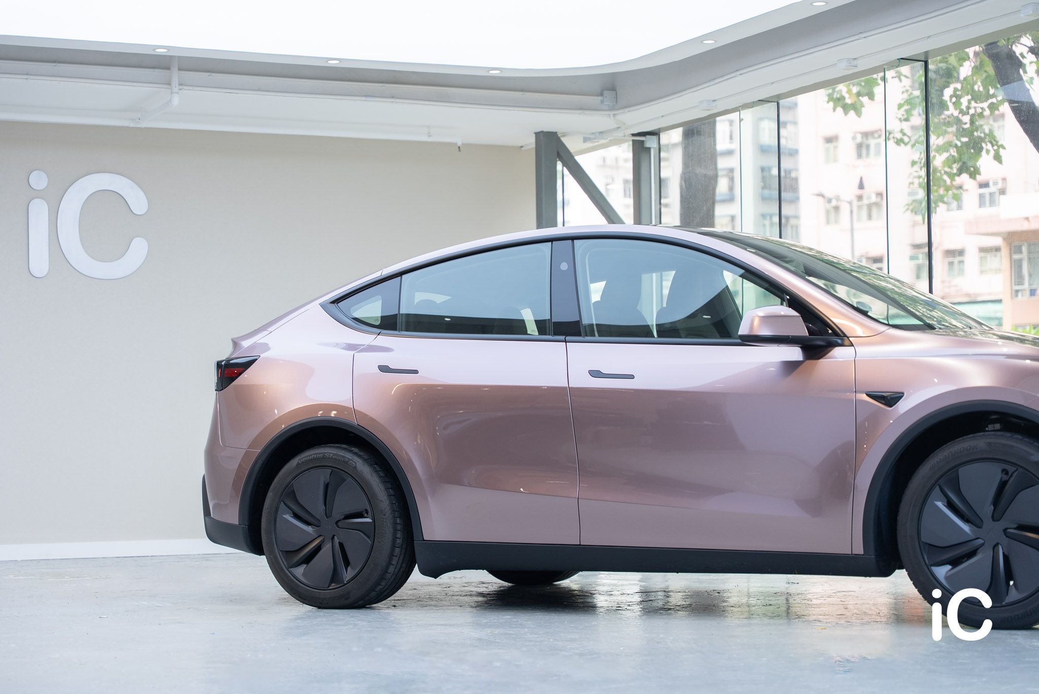 Tesla Model Y 轉色 PPF 施工作品