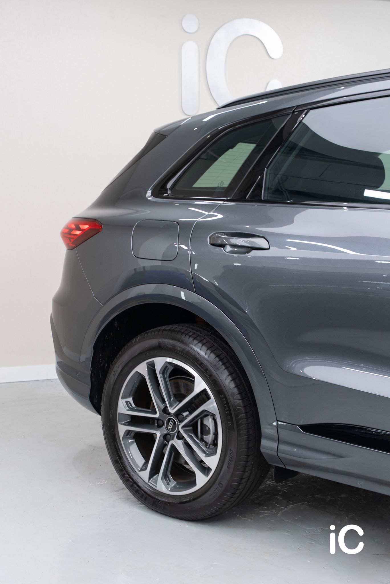 Audi Q5 透明 PPF 施工作品