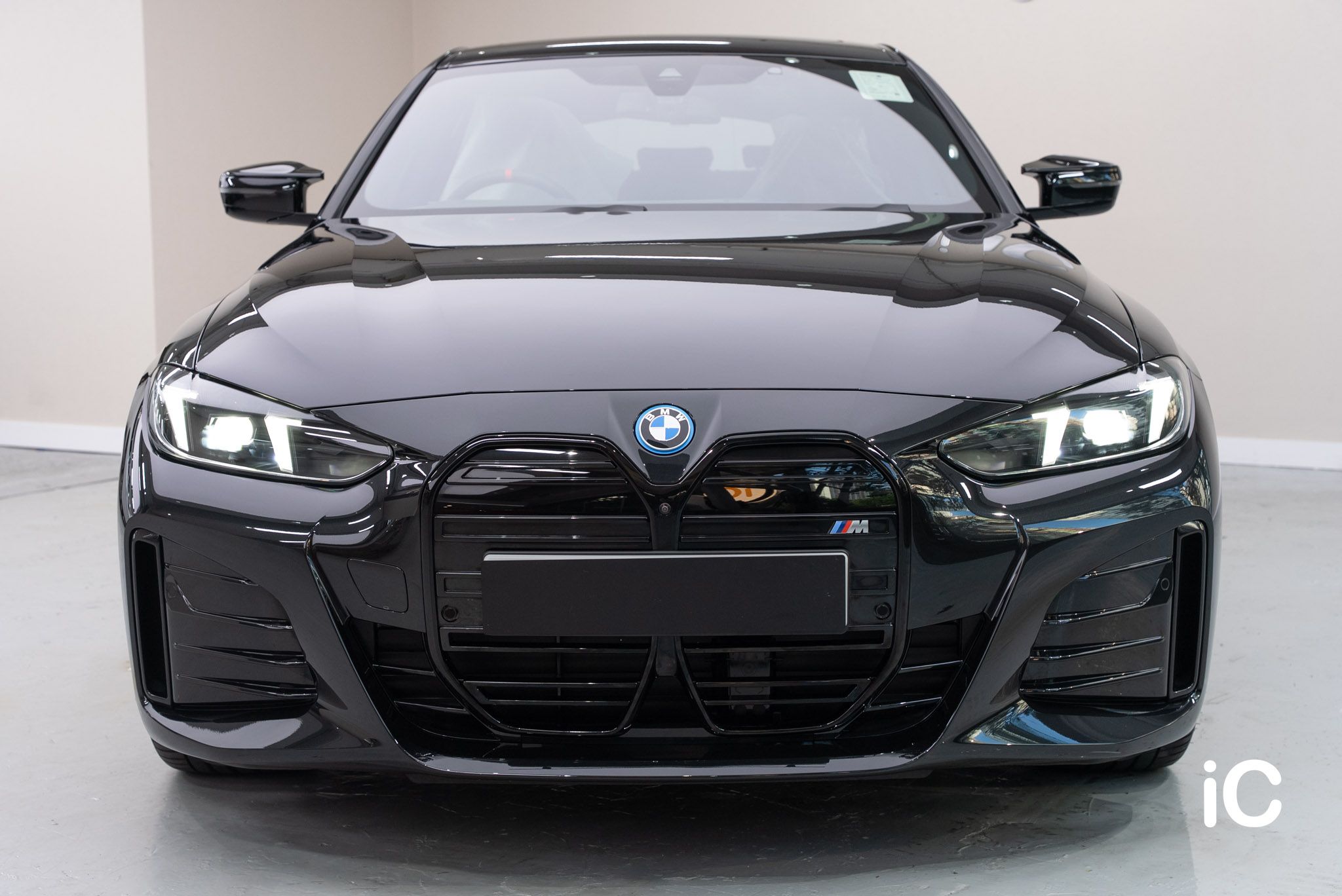 BMW i4 (M50) 透明 PPF 施工作品