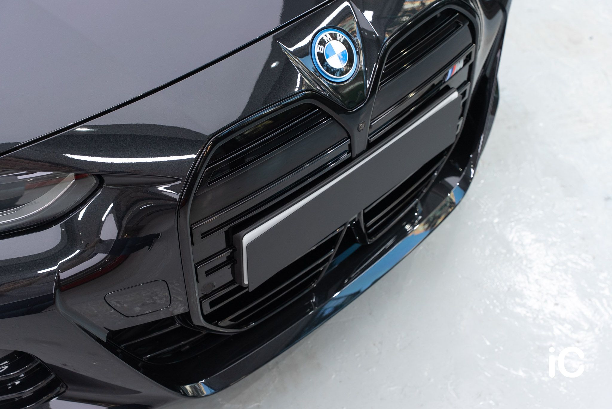 BMW i4 (M50) 透明 PPF 施工作品