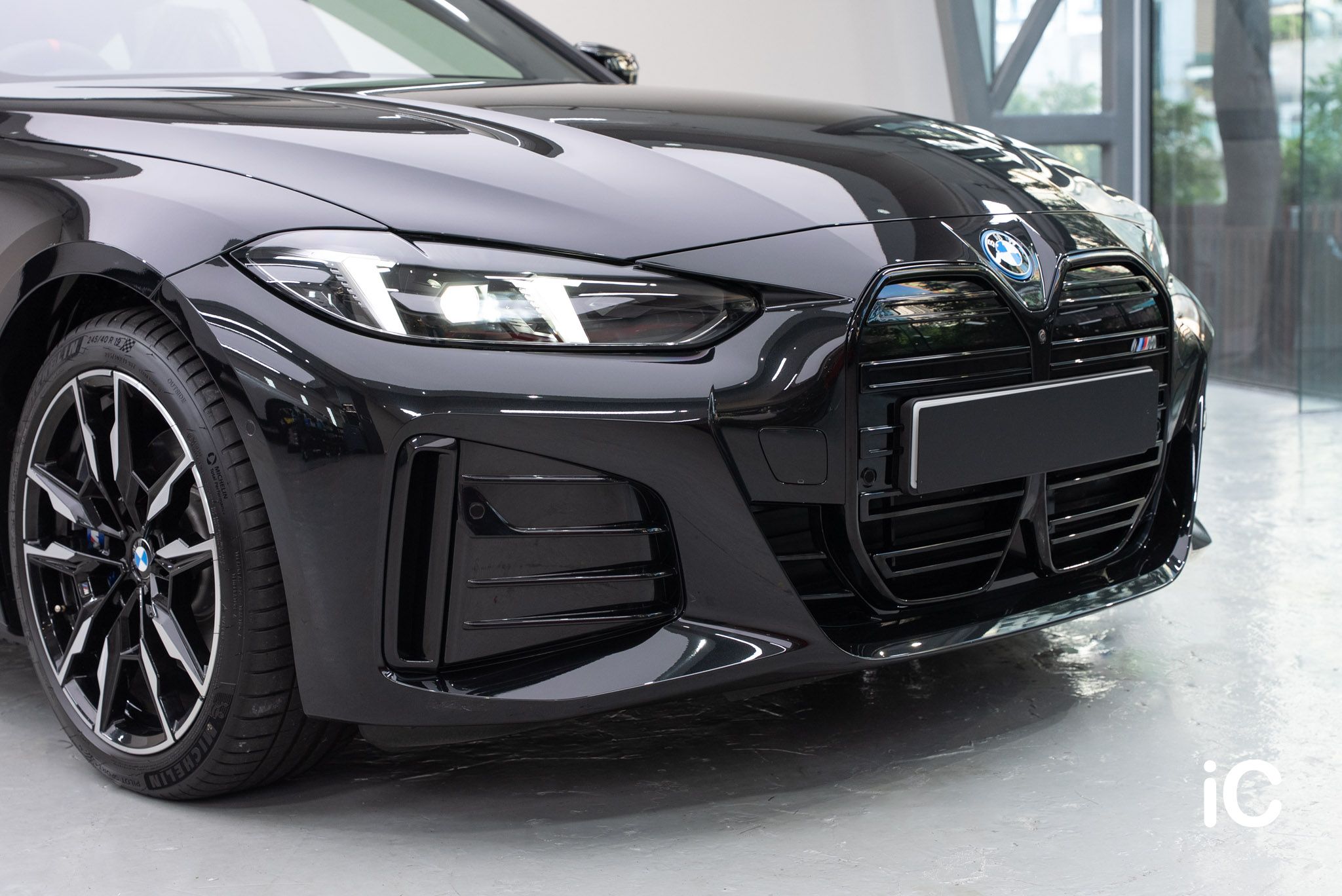 BMW i4 (M50) 透明 PPF 施工作品