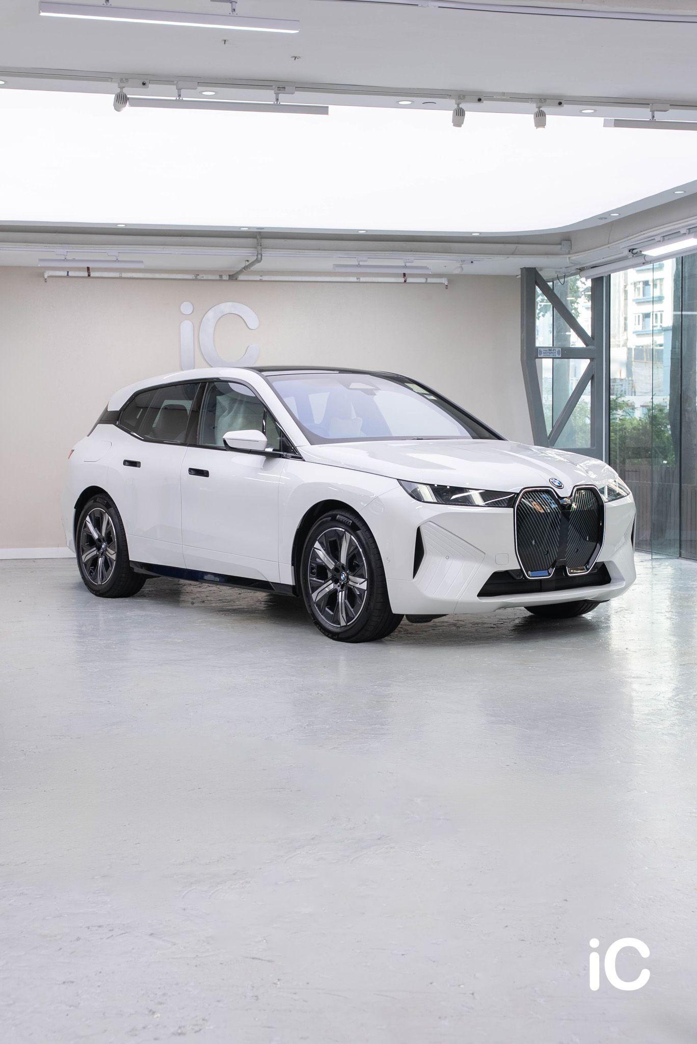 BMW iX 透明 PPF 施工作品