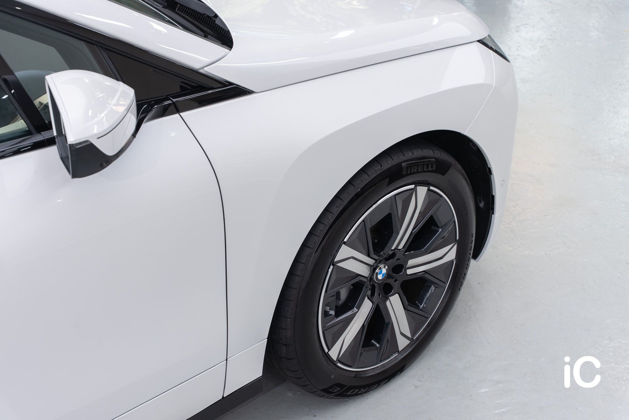 BMW iX 透明 PPF 施工作品