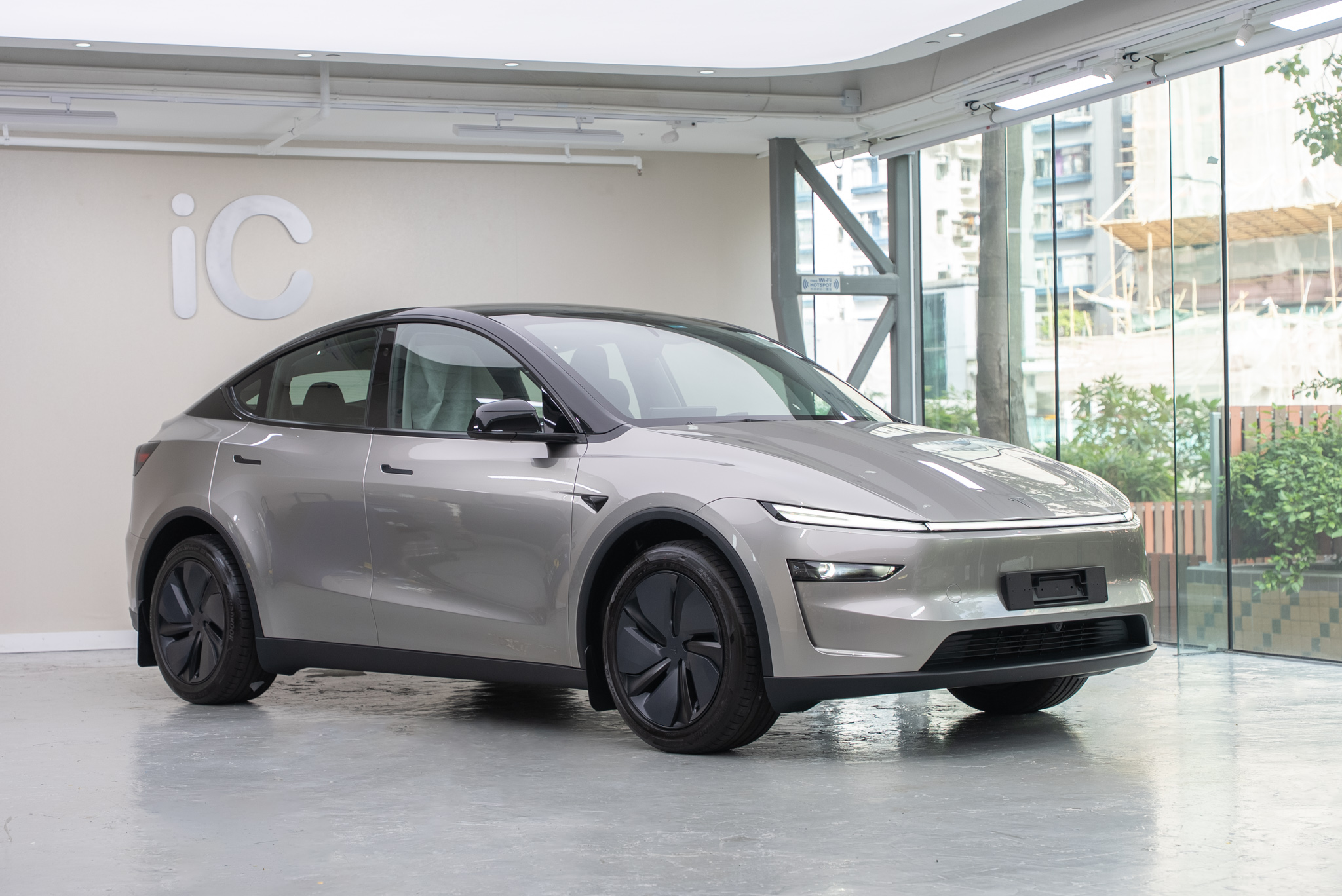 Tesla Model Y 轉色 PPF 施工作品