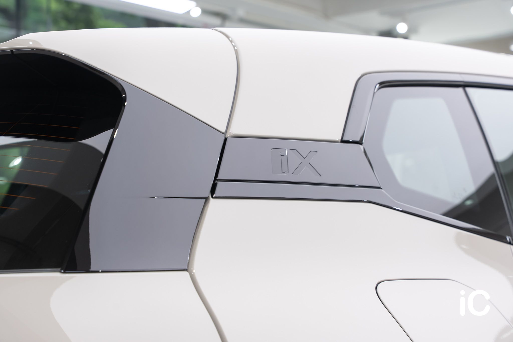 BMW iX 透明 PPF 施工作品