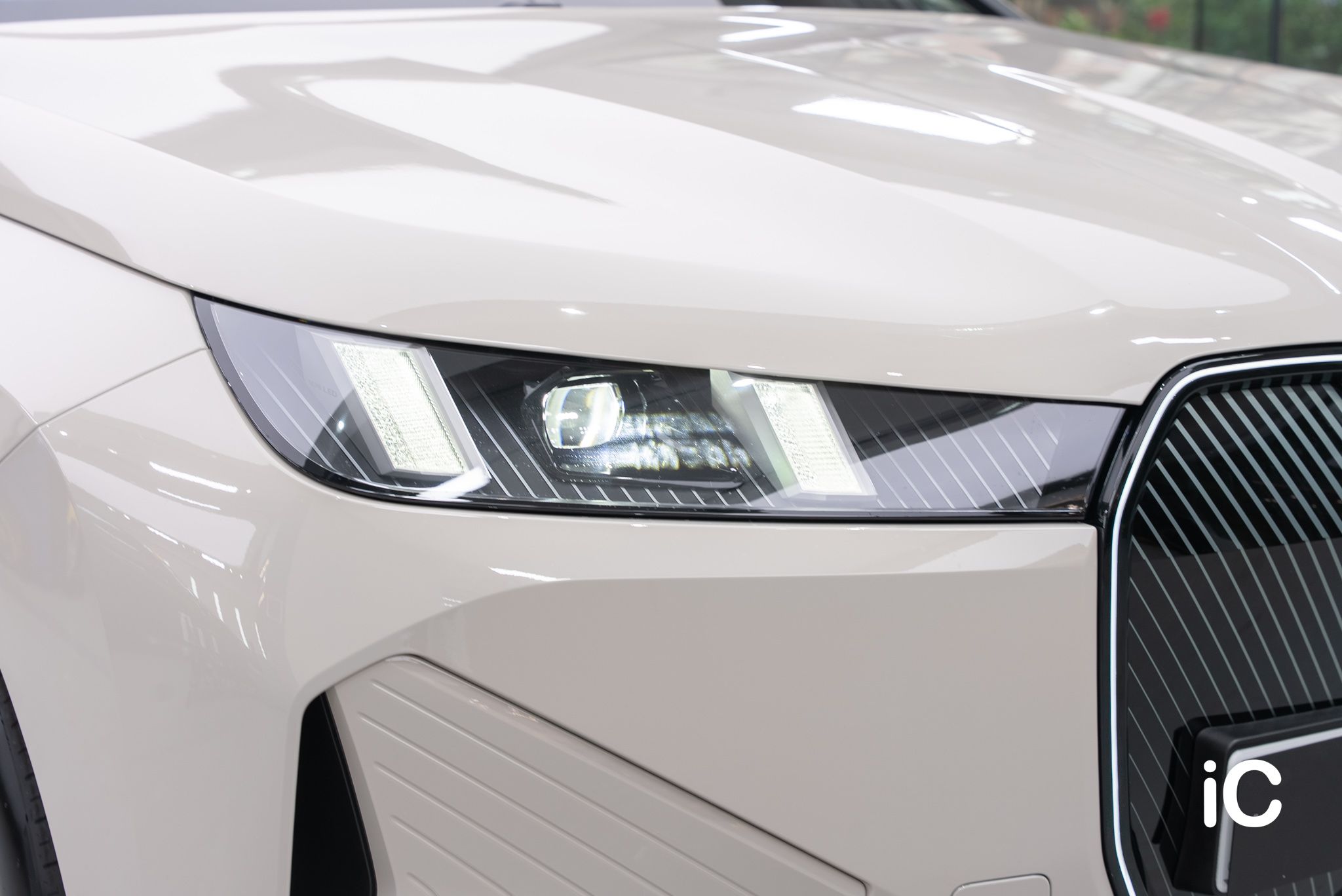 BMW iX 透明 PPF 施工作品