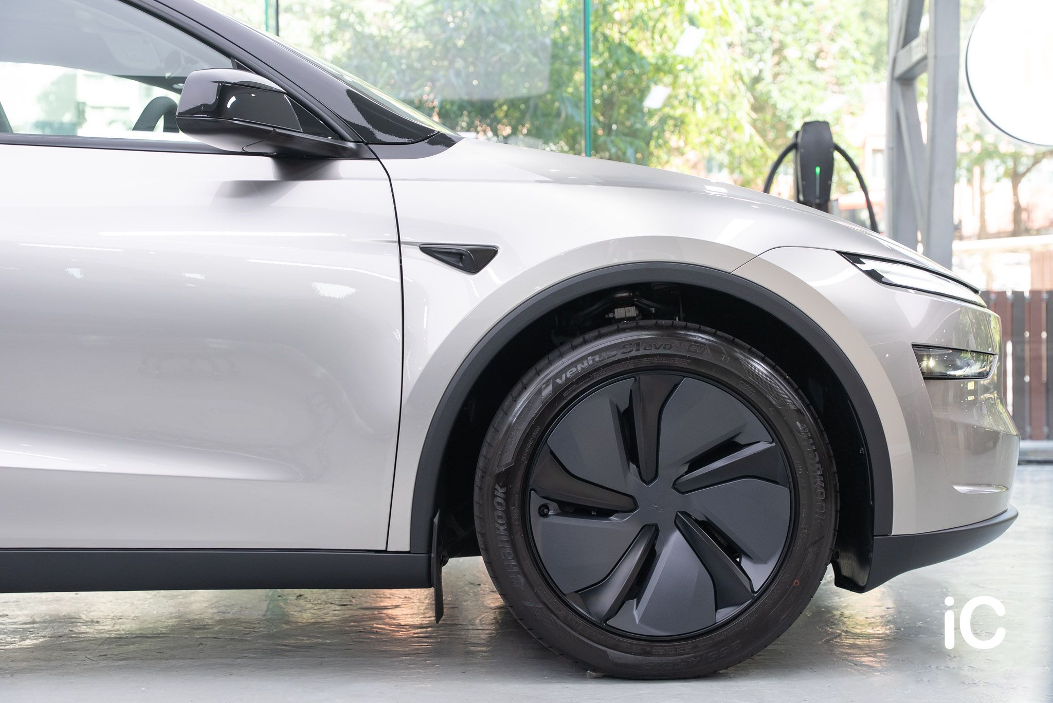 Tesla Model Y 轉色 PPF 施工作品